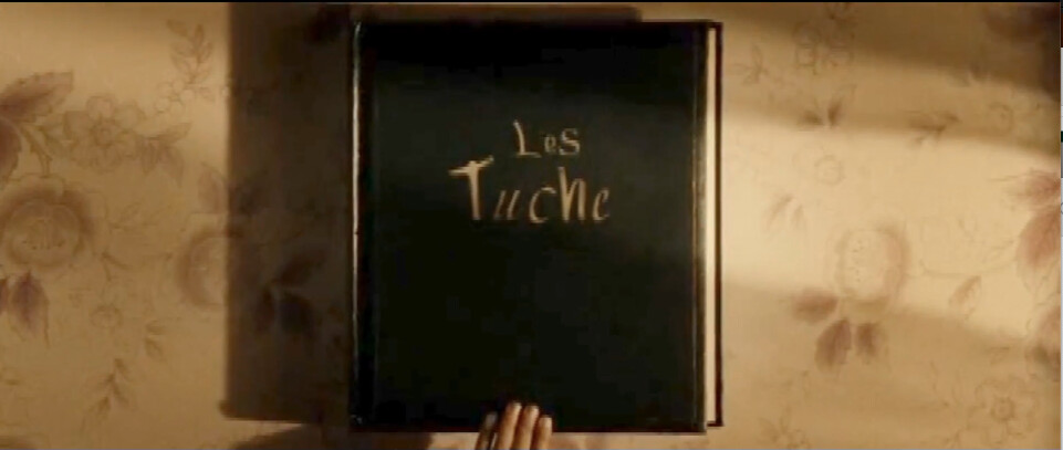 LES TUCHE