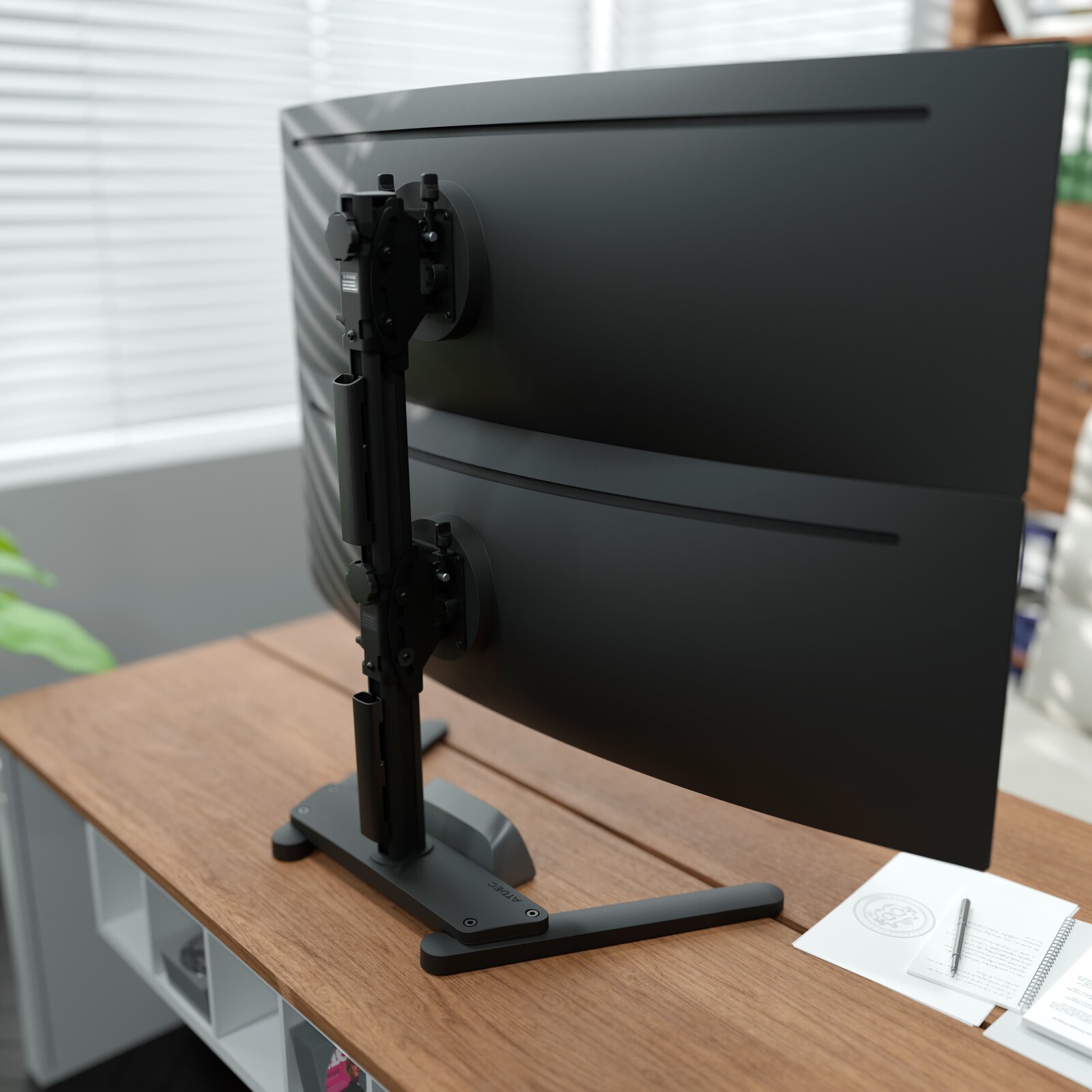 Dynamic 3D product animation showcasing form and function