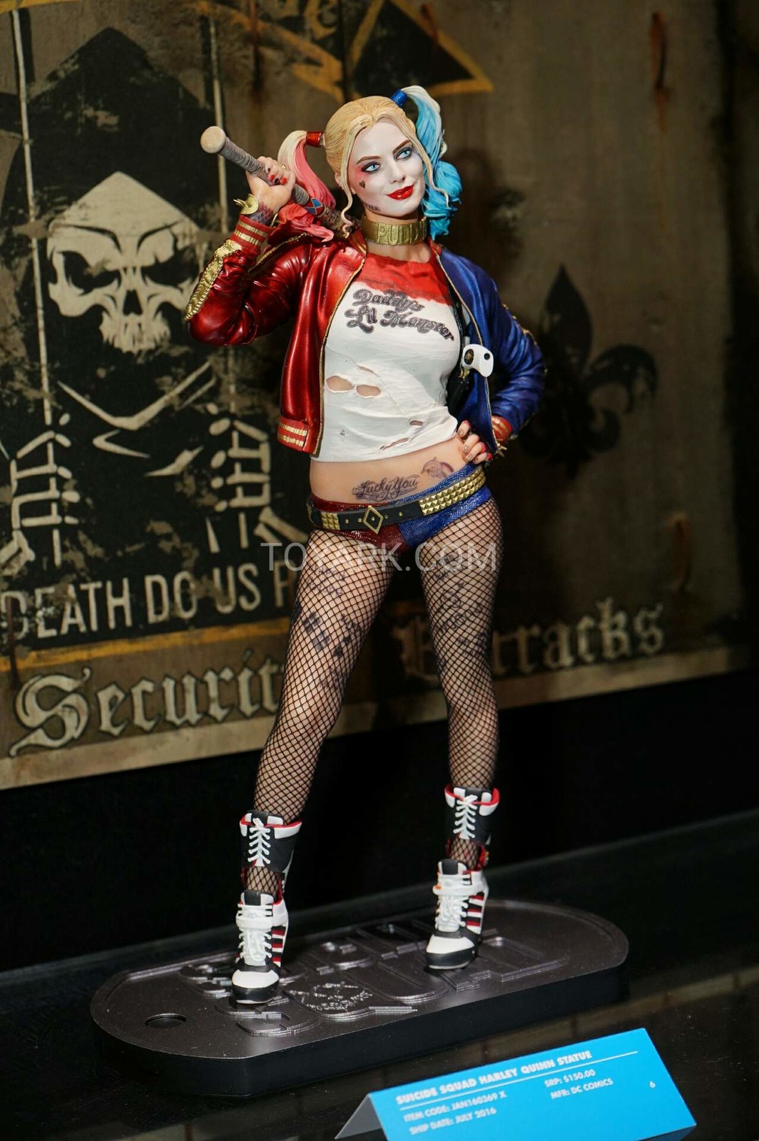 harley quinn guillem march statue