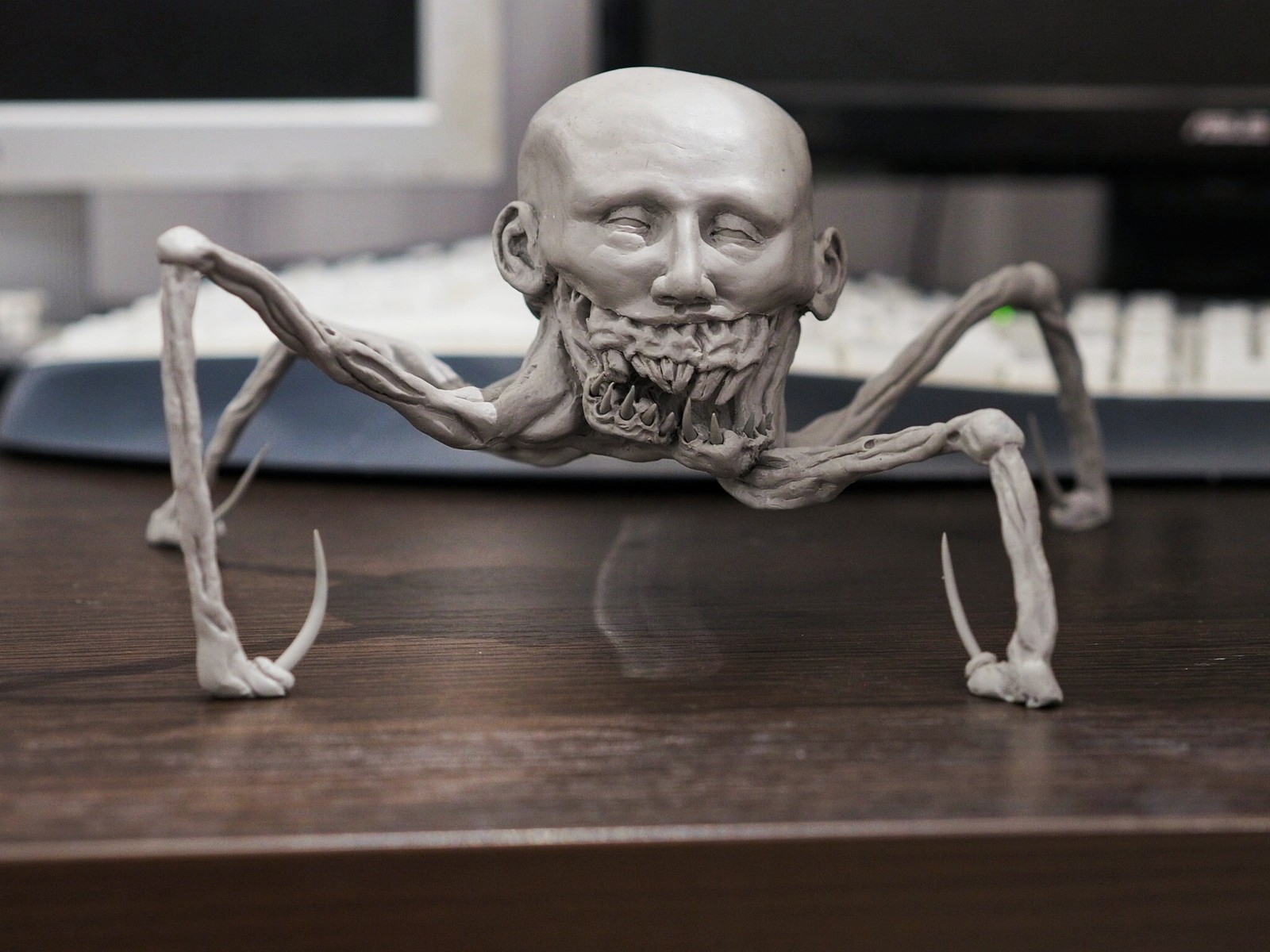 Head crab