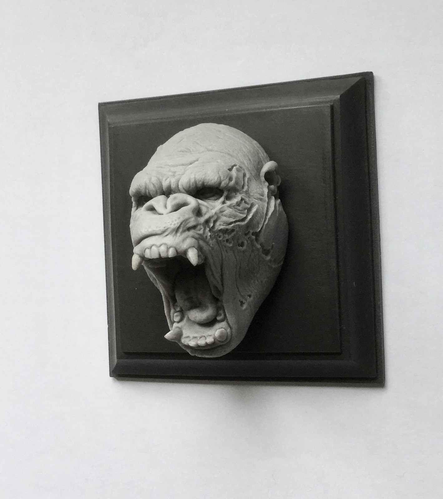 Gorilla/cast resin/2,5 inches