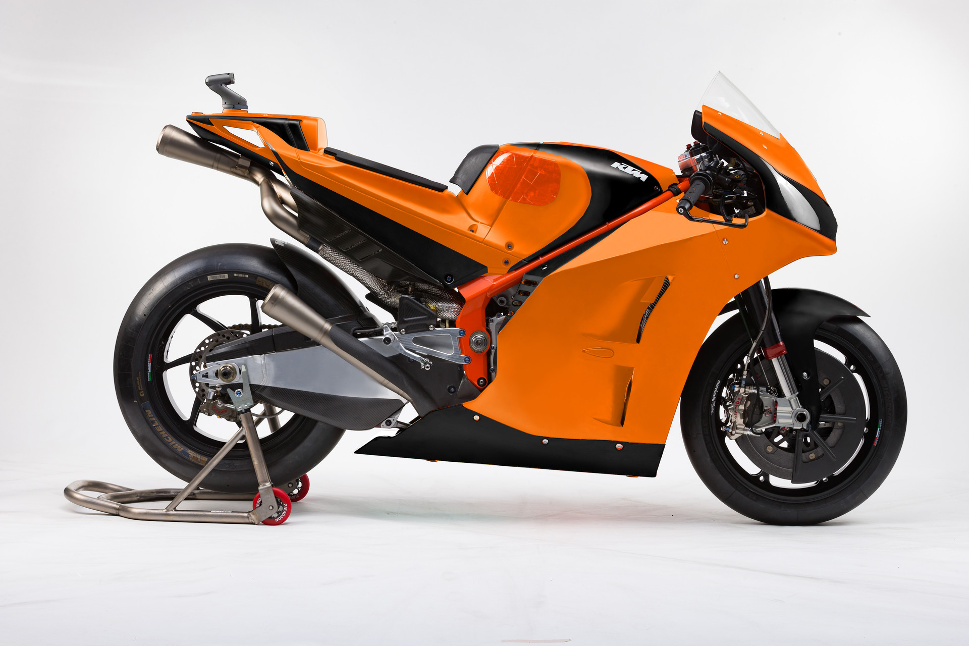 Artstation Team And Sponsor Motogp Bike Photos Used For Bike Selection Ui Imaes In Motogp Mobile Racing App Nick Pantele