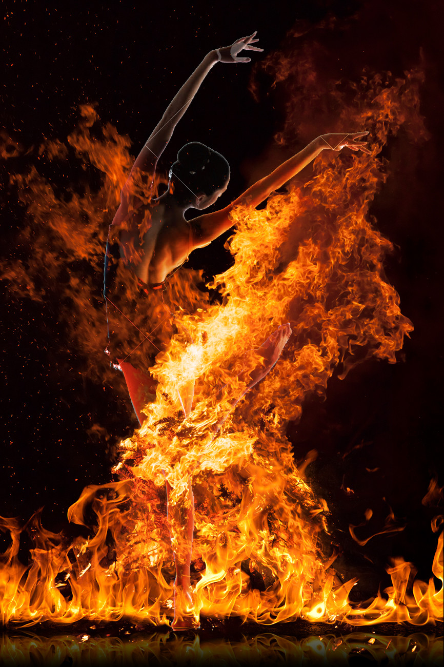 Raphaela Tavares - Efeito Chama, image size:866x1300