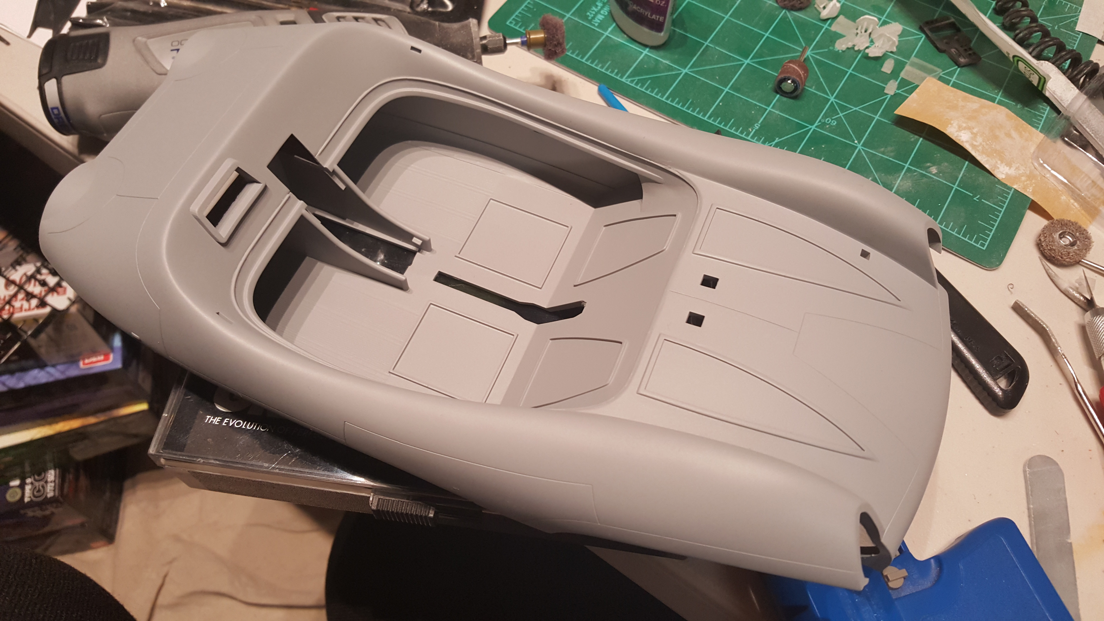 attached the interior to the top half and primed it