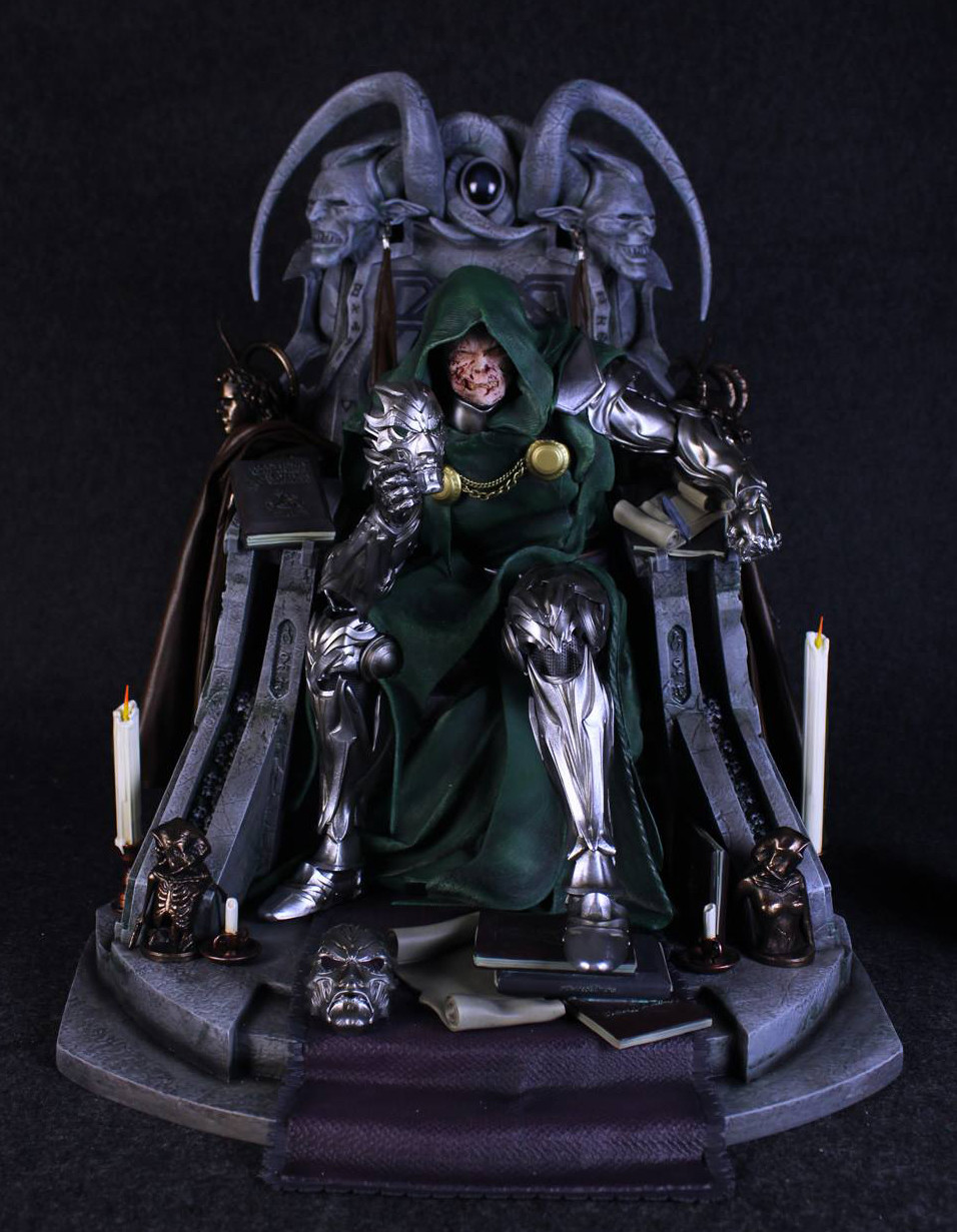 DOCTOR DOOM (On Throne)- 1/4 Statue.