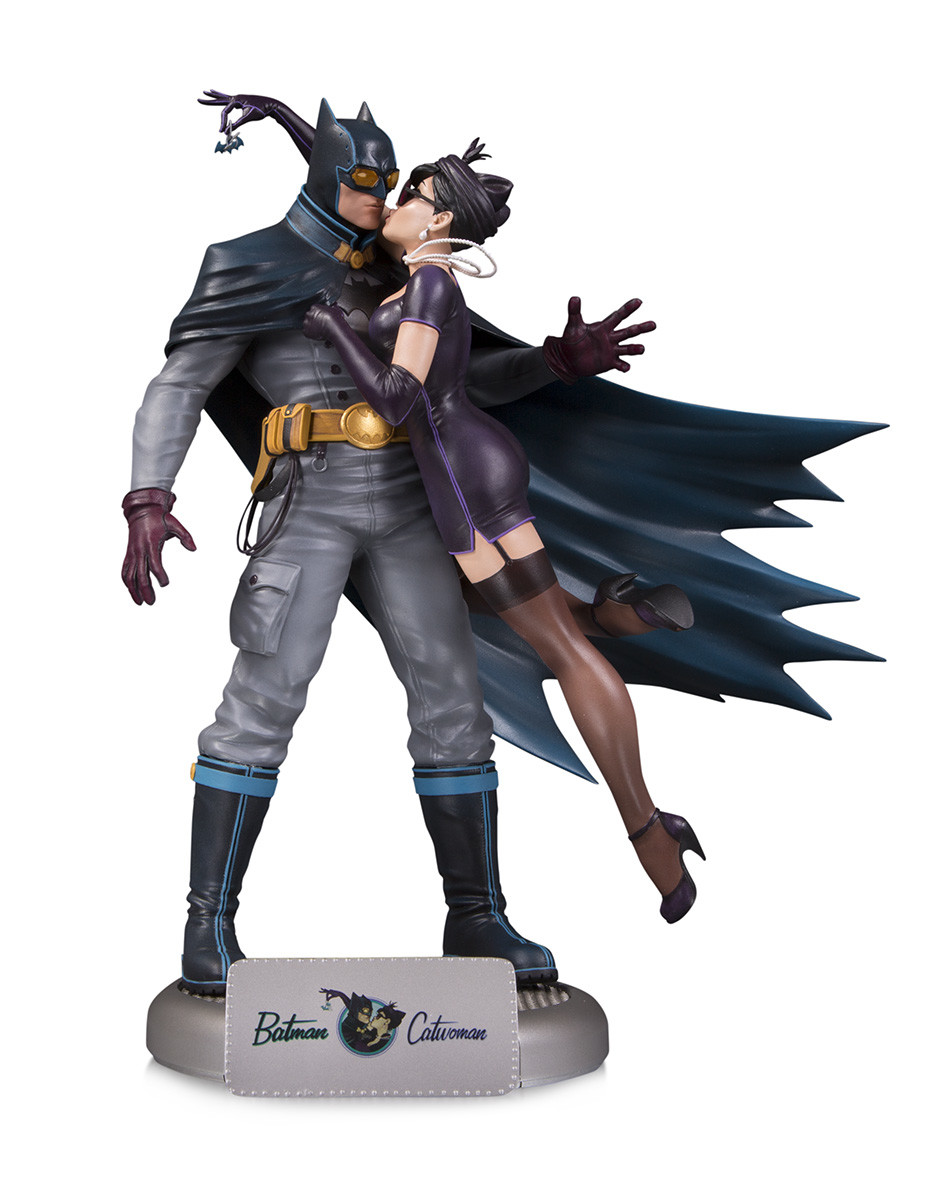 jack mathews DC Collectibles Batman Catwoman Bombshells statue
