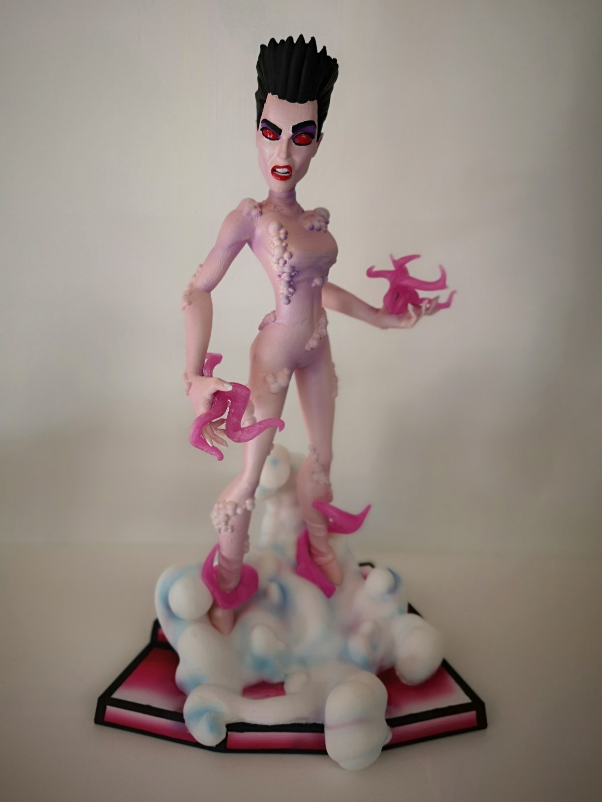 15" gozer made for the Toy Think tank artshow.
Currently up for sale - http://toythinktank.co.uk/product/gozer-by-caitlin-sculpts/