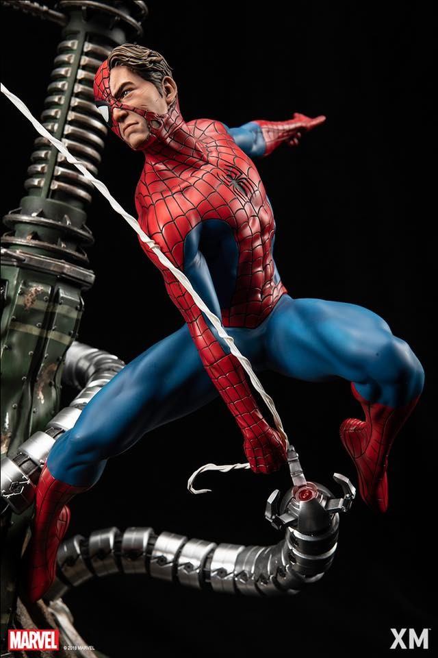 Paul Tan - Spiderman 1/4 scale Battle damaged portrait, XM Studios