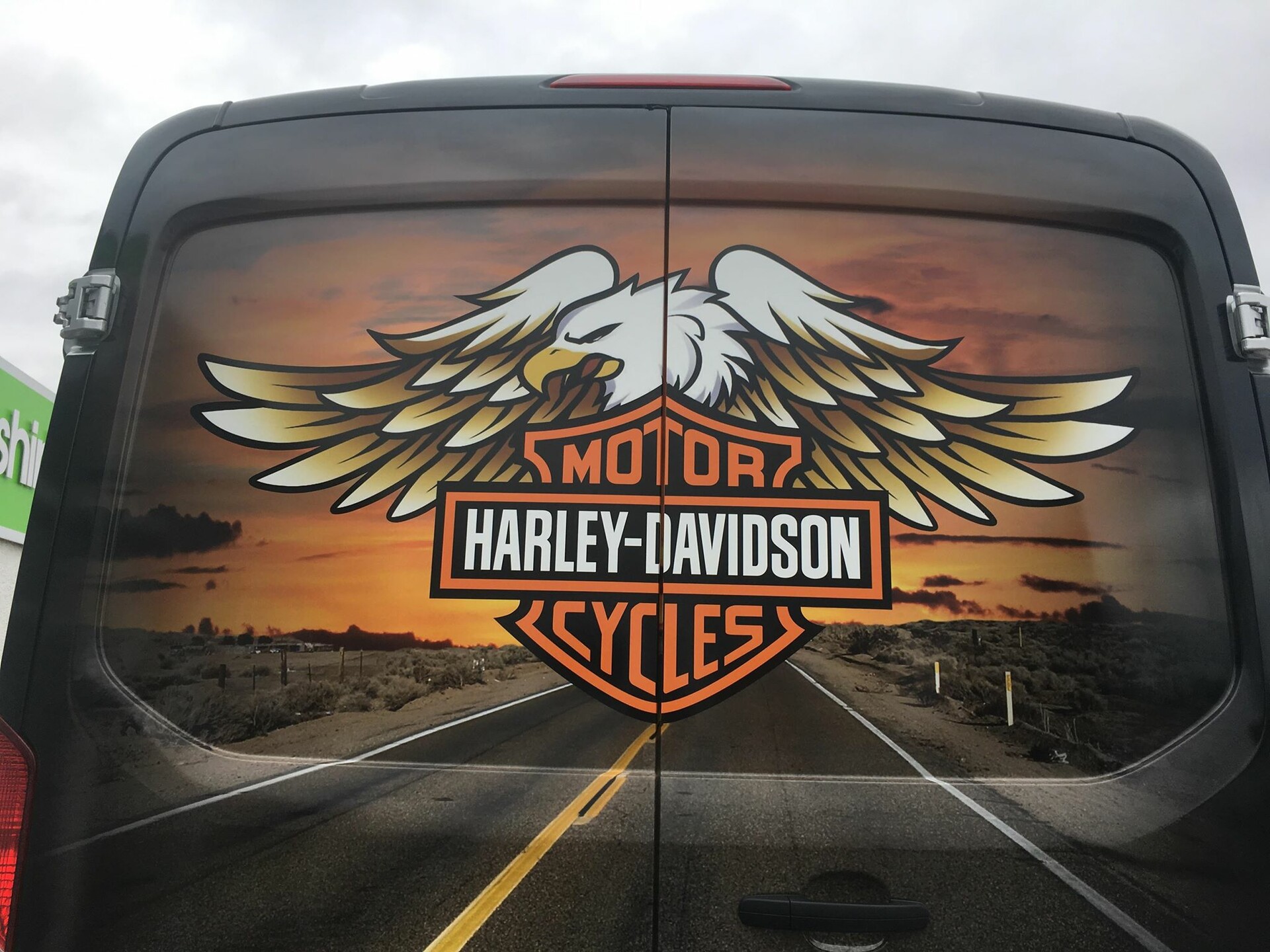 Kam M - Harley Davidson Motorcycles Vehicle Partial Wrap, image size:1920x1440