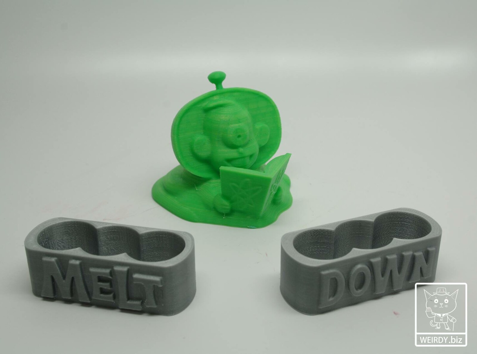 I designed the Mel Melt as an experiment in supportless 3D printing.