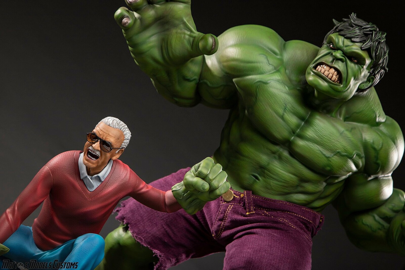 Stan Lee Халк. Hulk 1. Вавилон Халк продакшн. Халк банки.