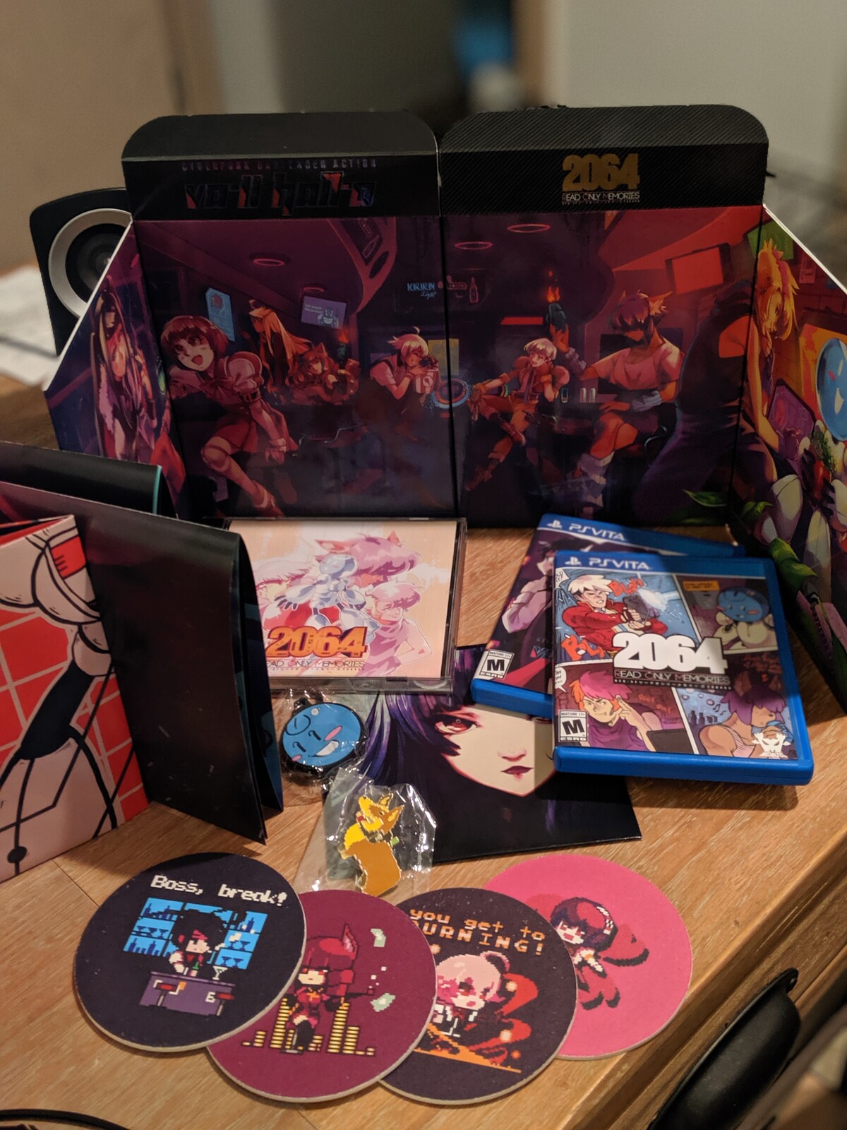 The connected (and opened) collector's box