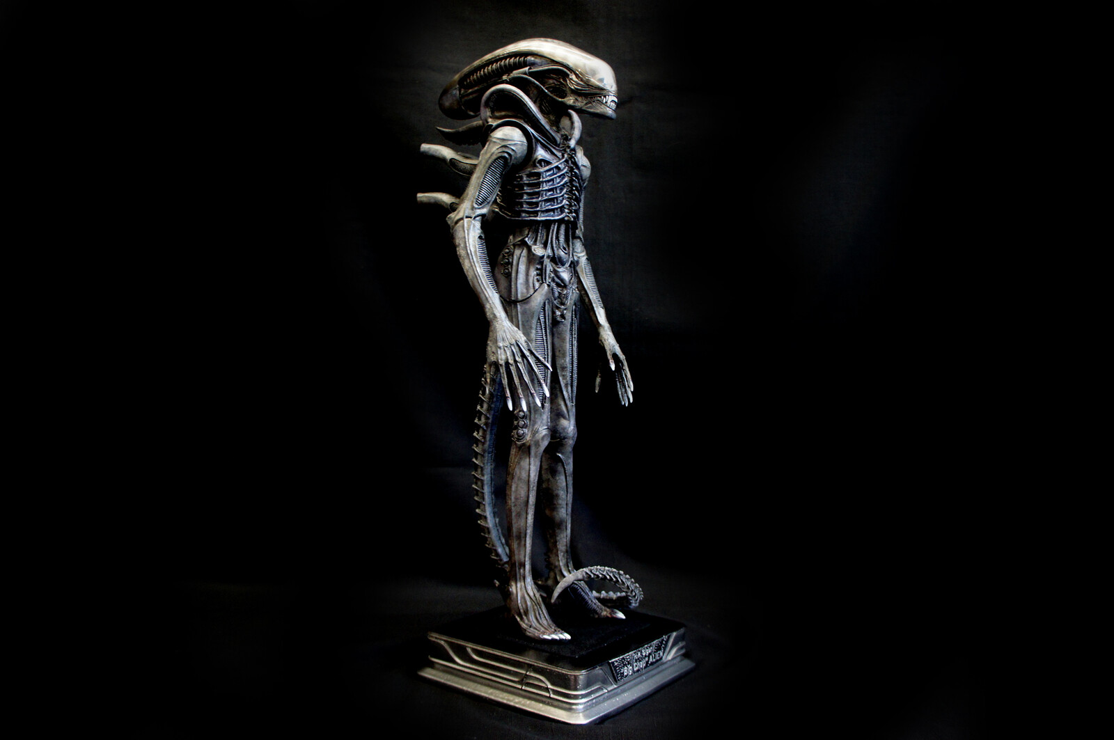 H.R. Giger Big Chap Alien 1:5 scale Art Statue 