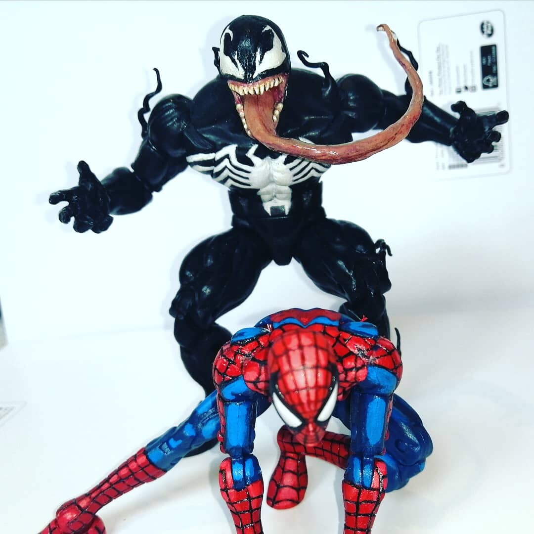 ML007 Venom Custom Cast head use with 6" Marvel Legends action figures 