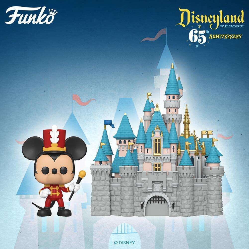Marketing image by Creative Team
Mickey Mouse sculpted by Claire Cordeiro
