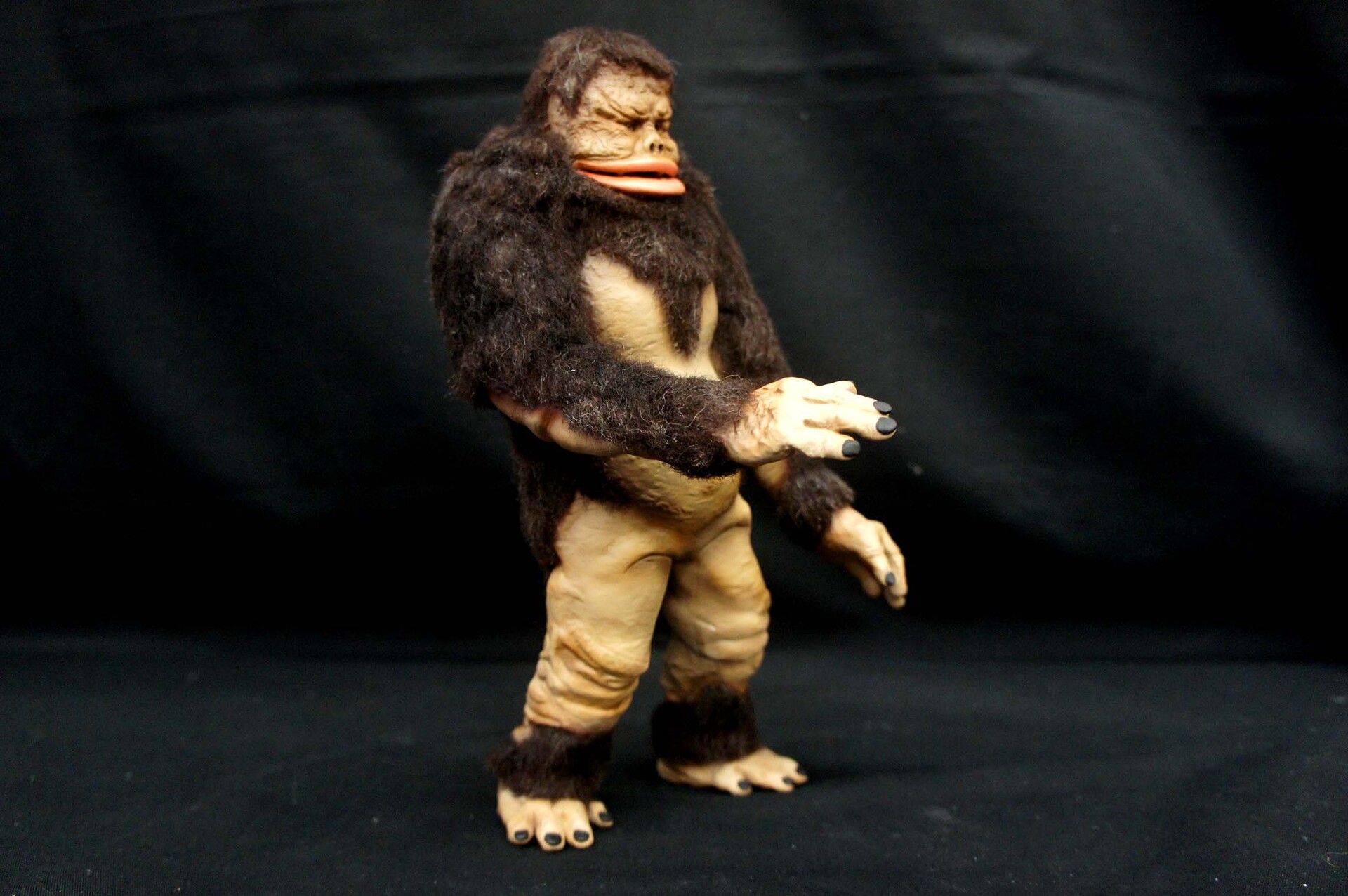 Robin Kwok - Ultra Q M1 Art Statue ウルトラQ M1 人工生命体