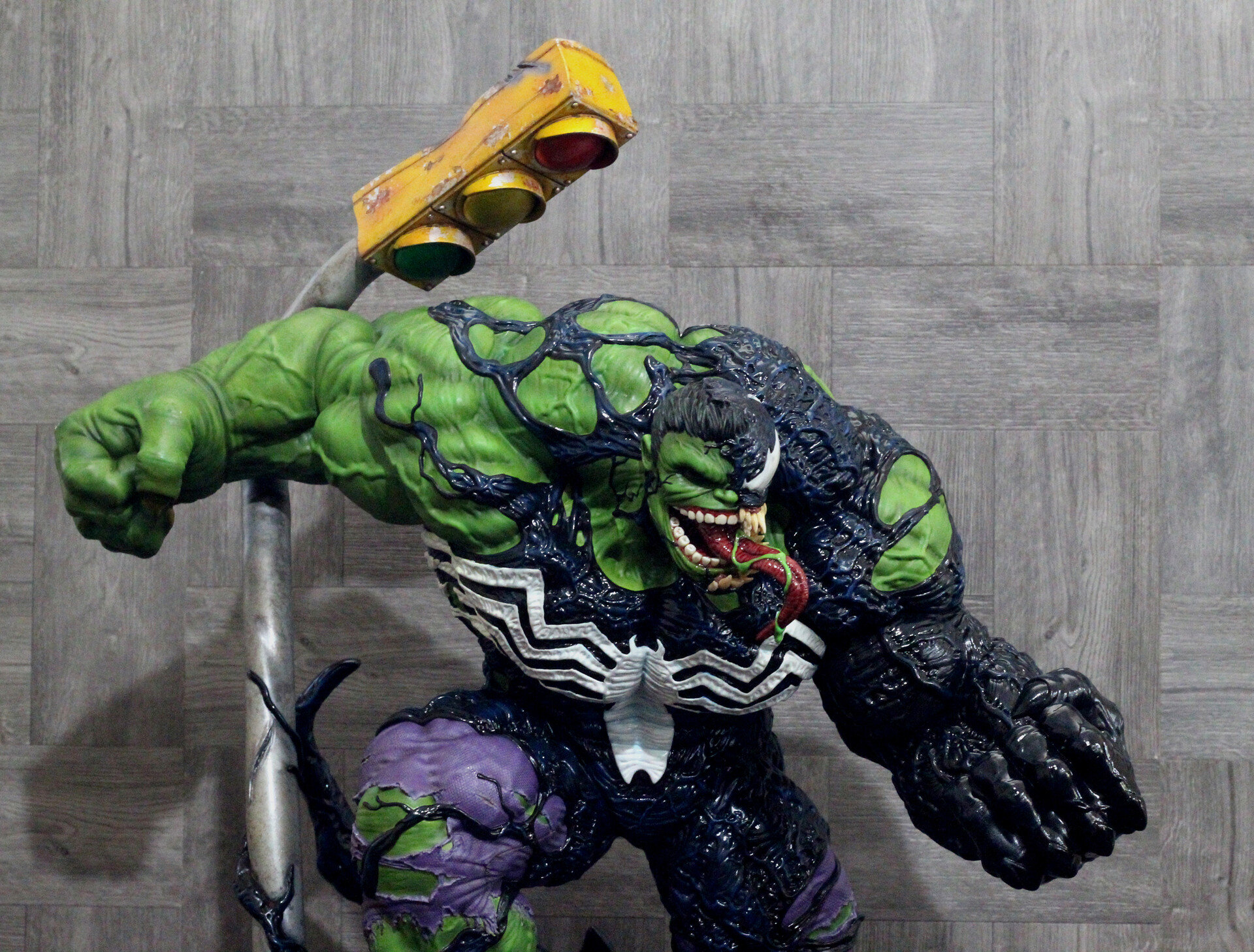 venomized hulk toy