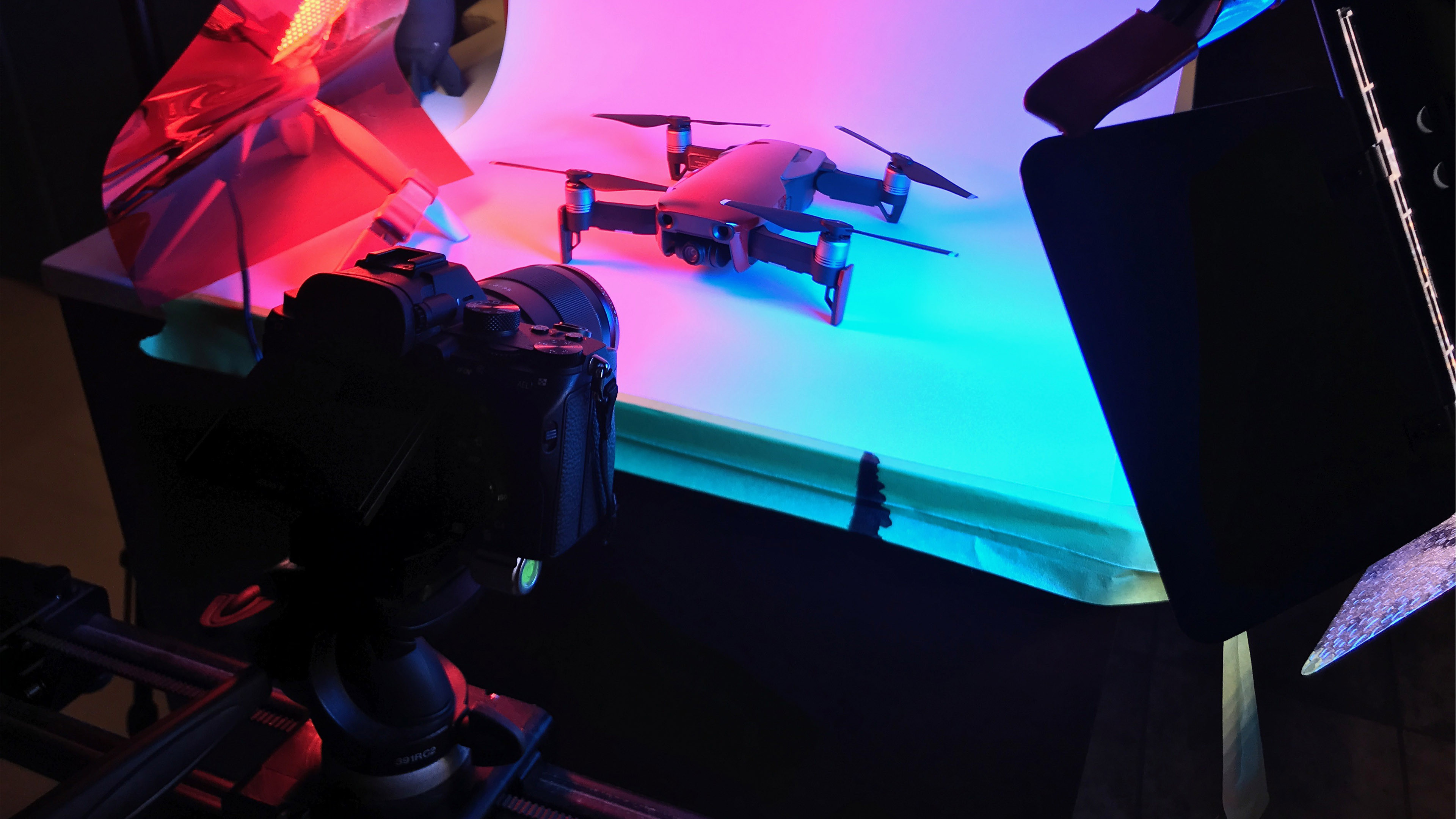 Colourful lighting and a super smooth camera slider.