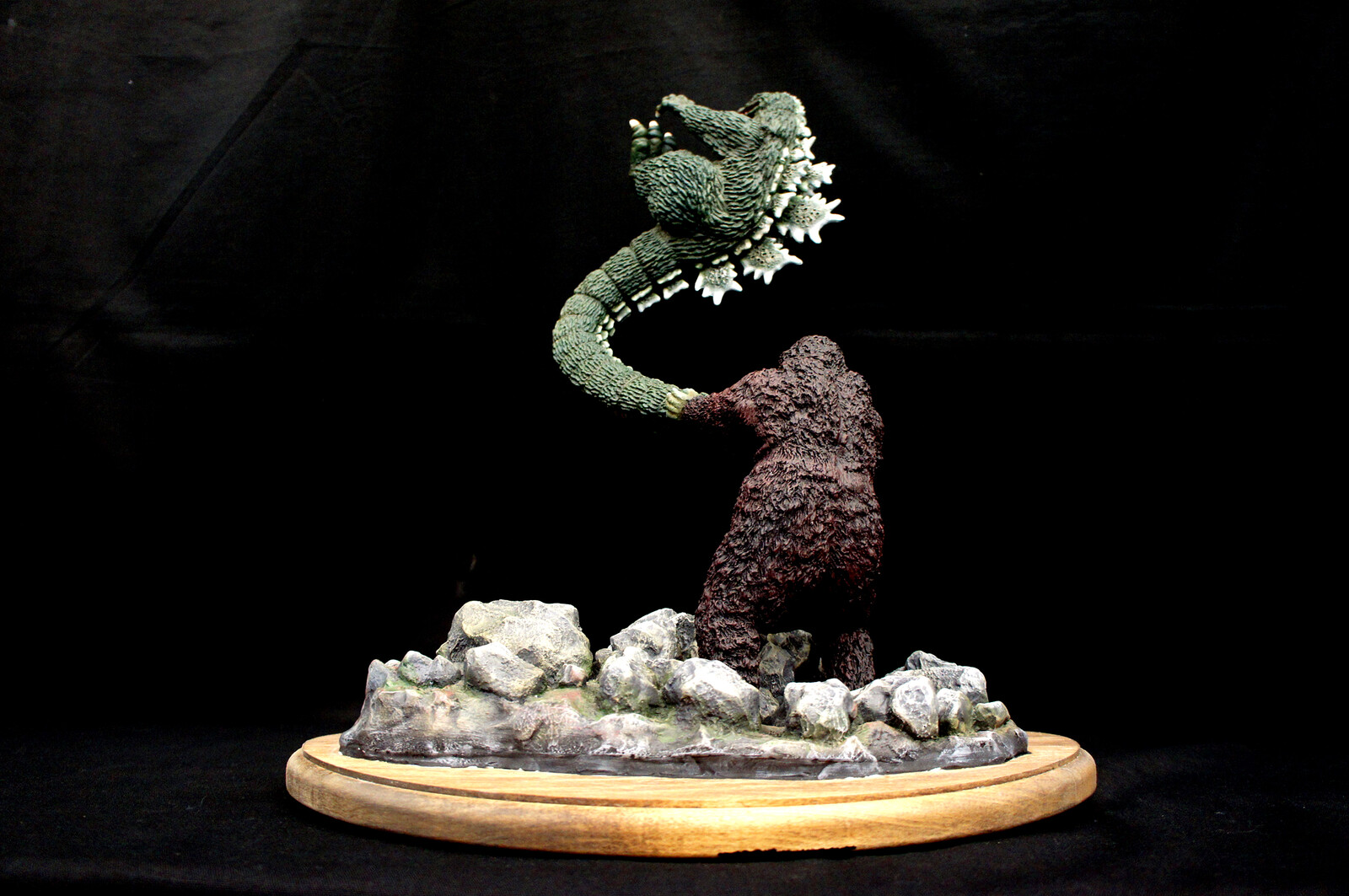 Godzilla vs Kong Art Statue キングコング対ゴジラ
https://www.solidart.club/