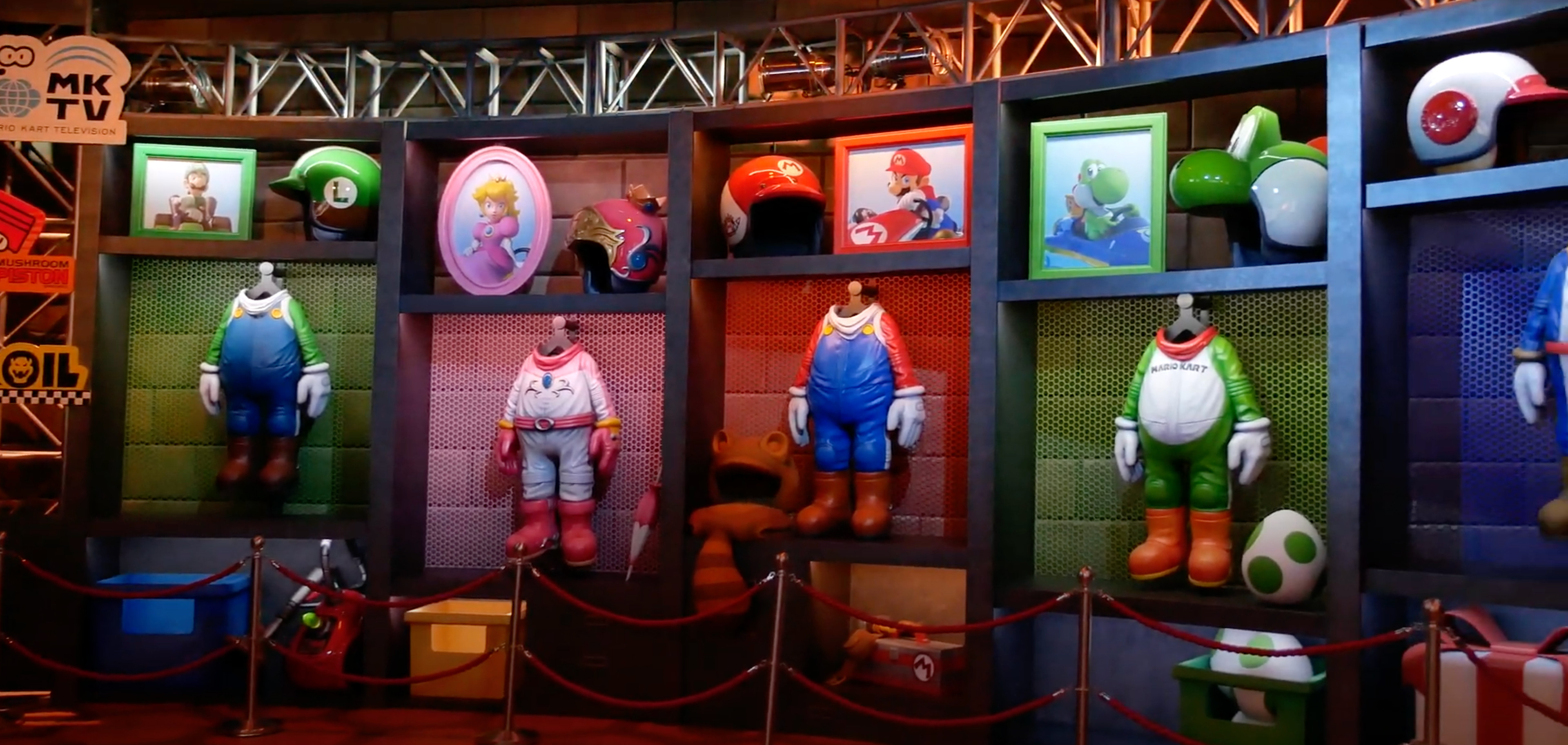 Close up of the "Green Room" where guests gear up before going onto the ride. I helped model the helmets found in this area.
Photo Credit: UniversalParksNewsToday