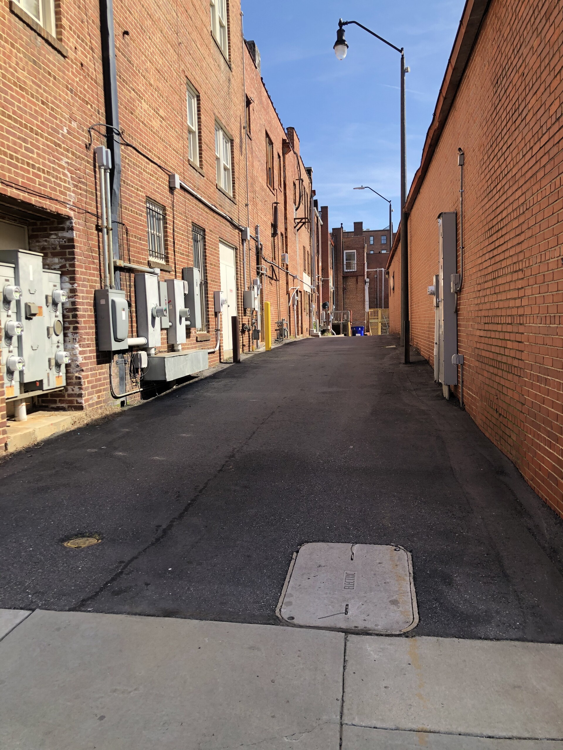 Joshua Ruggles - Alleyway