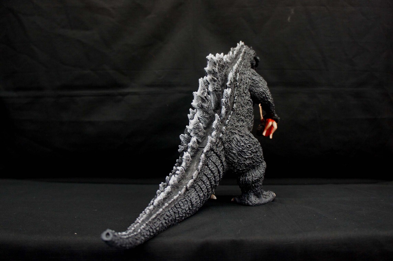 54 Godzilla pamphlet poster version Art Statue 
ゴジラ パンフレット ポスター版  完成品
https://www.solidart.club