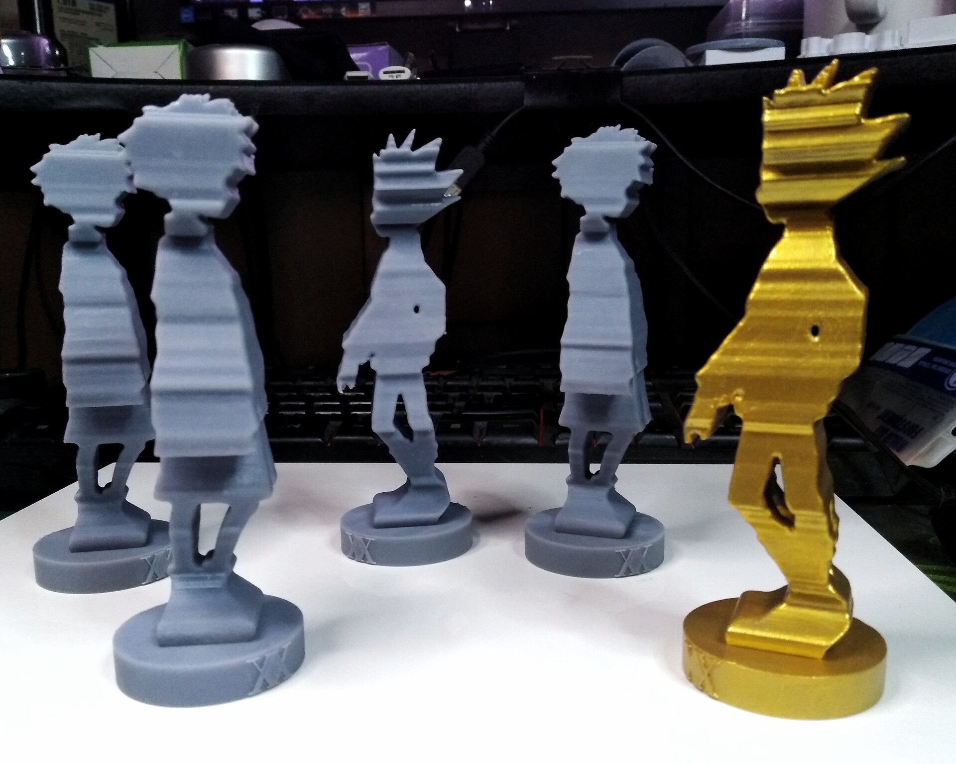 killua and gon statue