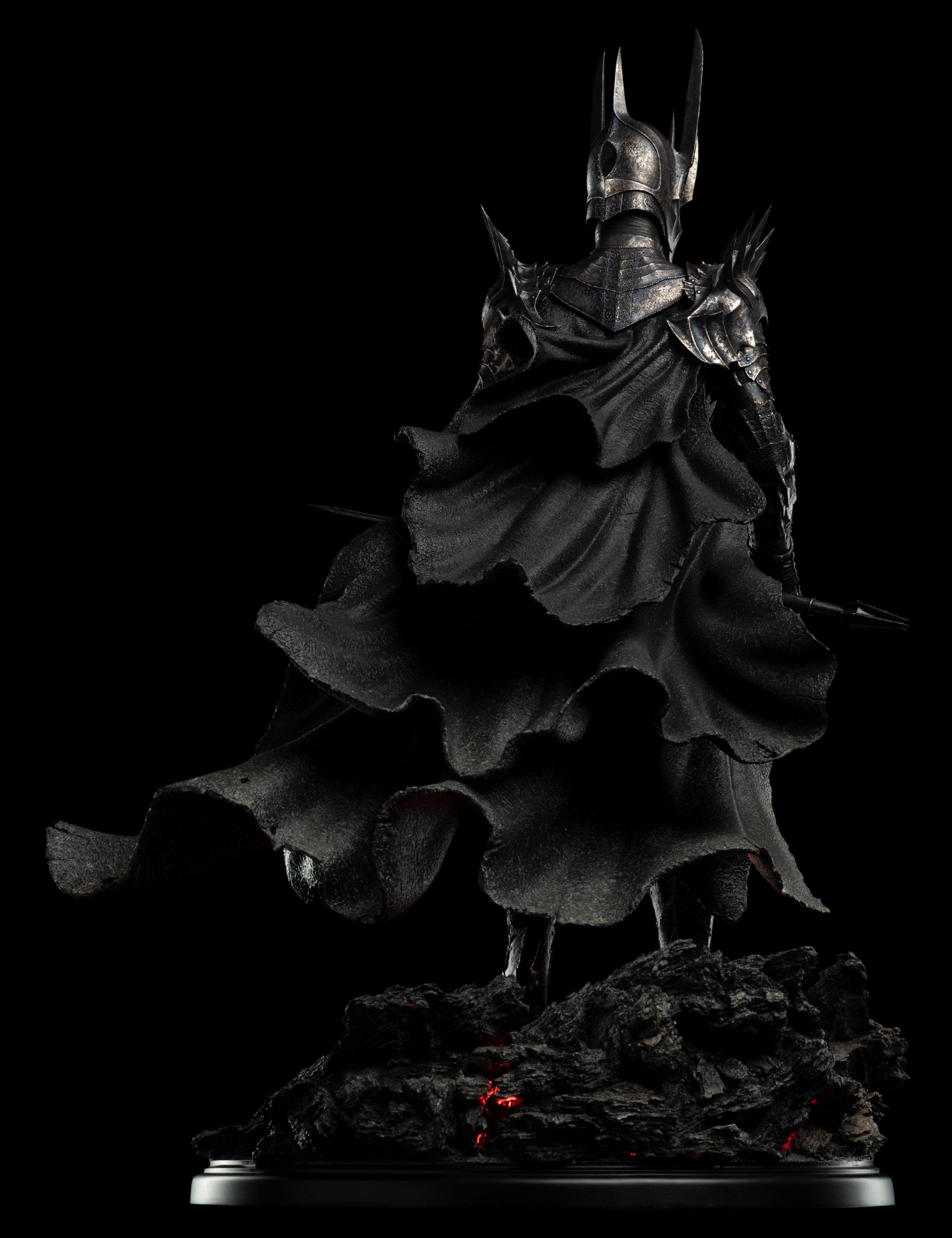 Wētā Workshop - Striding out of the gloom beneath the Mountain of fire, our  Dark Lord reigns supreme with the One Ring in hand. Digitally sculpted by  Fabio Paiva, Sauron 1:6 scale