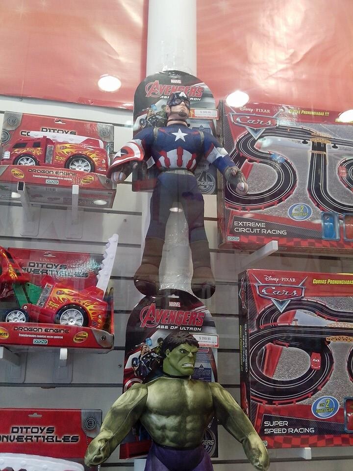 Muñeco new arrivals hulk toysrus