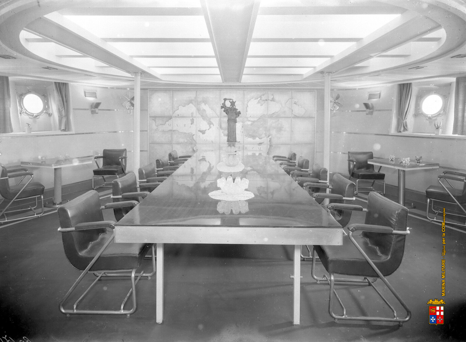 Original 1942 picture by Italian Navy