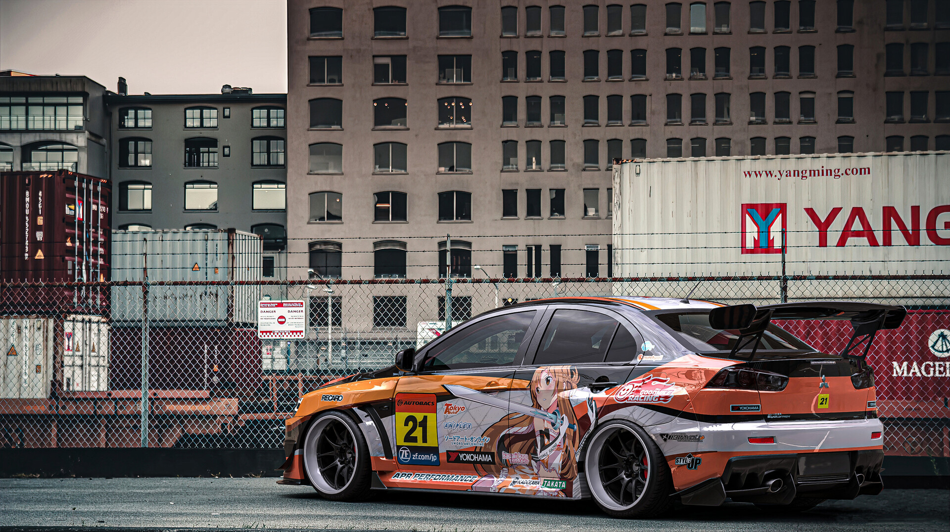 Arif Rahman ASUNA RACE QUEEN MITSUBISHI LANCER EVOLUTION X