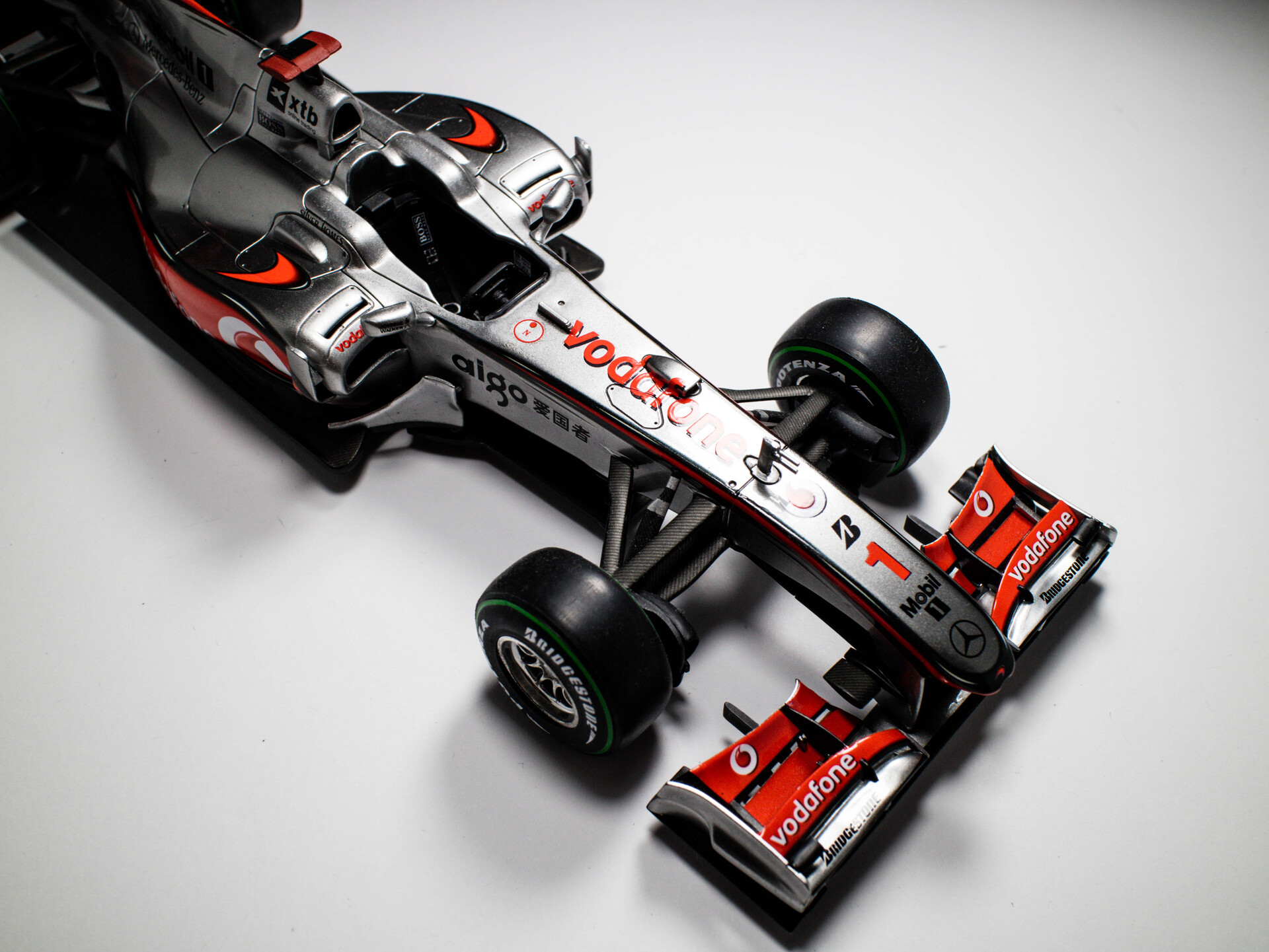 Revell 1:24 ウィリアムズ FW 19 & マクラーレン MP 4/1 - メルカリ