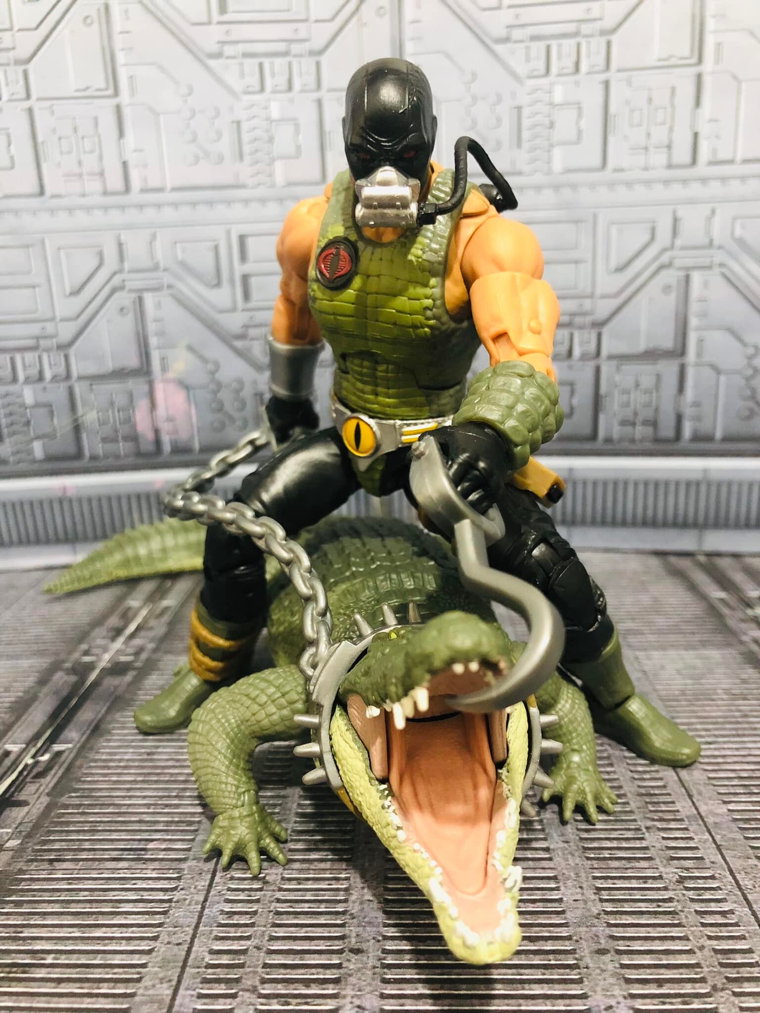 croc master cobra