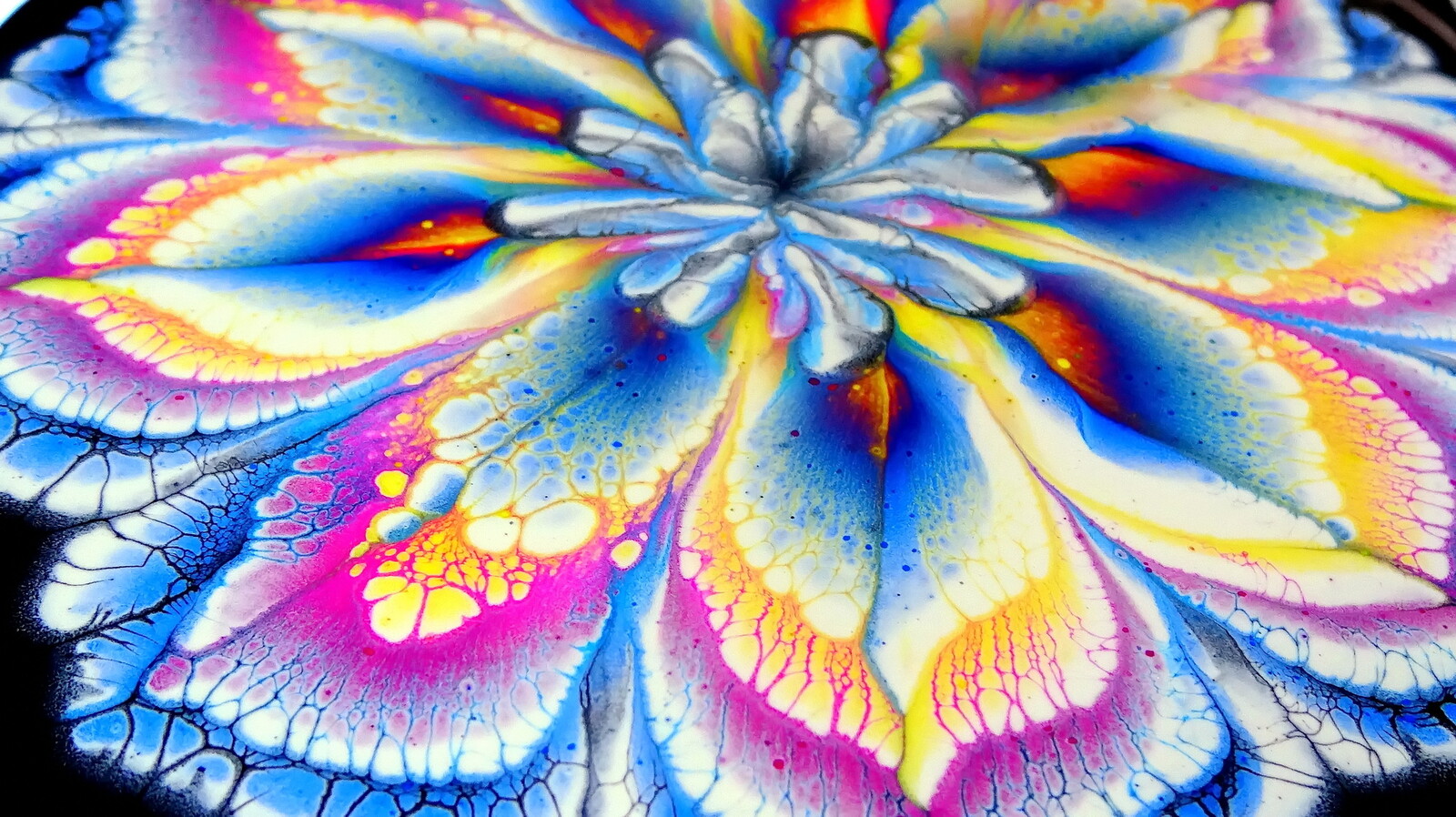 Fiona Art WOW! I didn't Expect This! Reverse Flower Dip with US