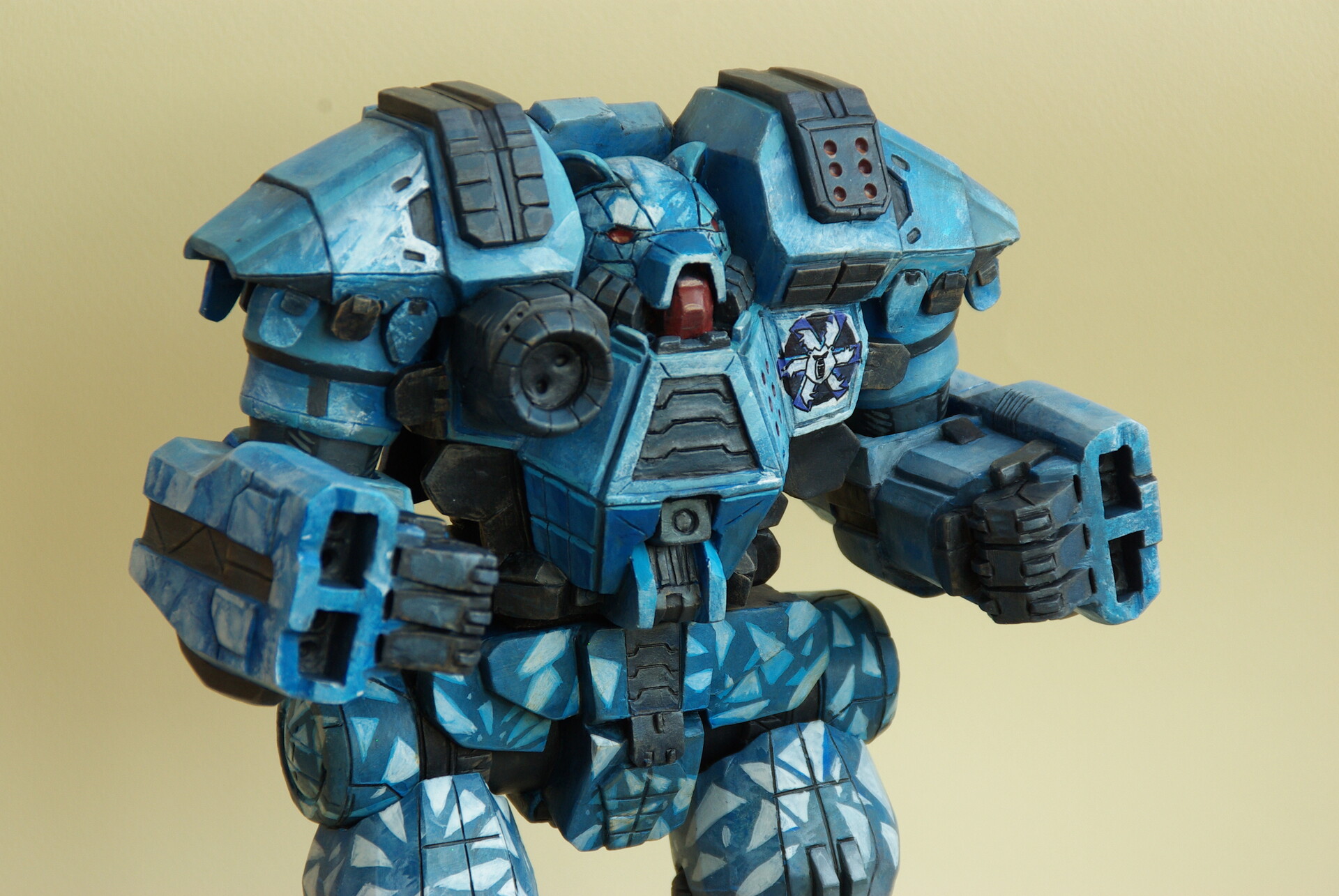 Mechwarrior statue discount
