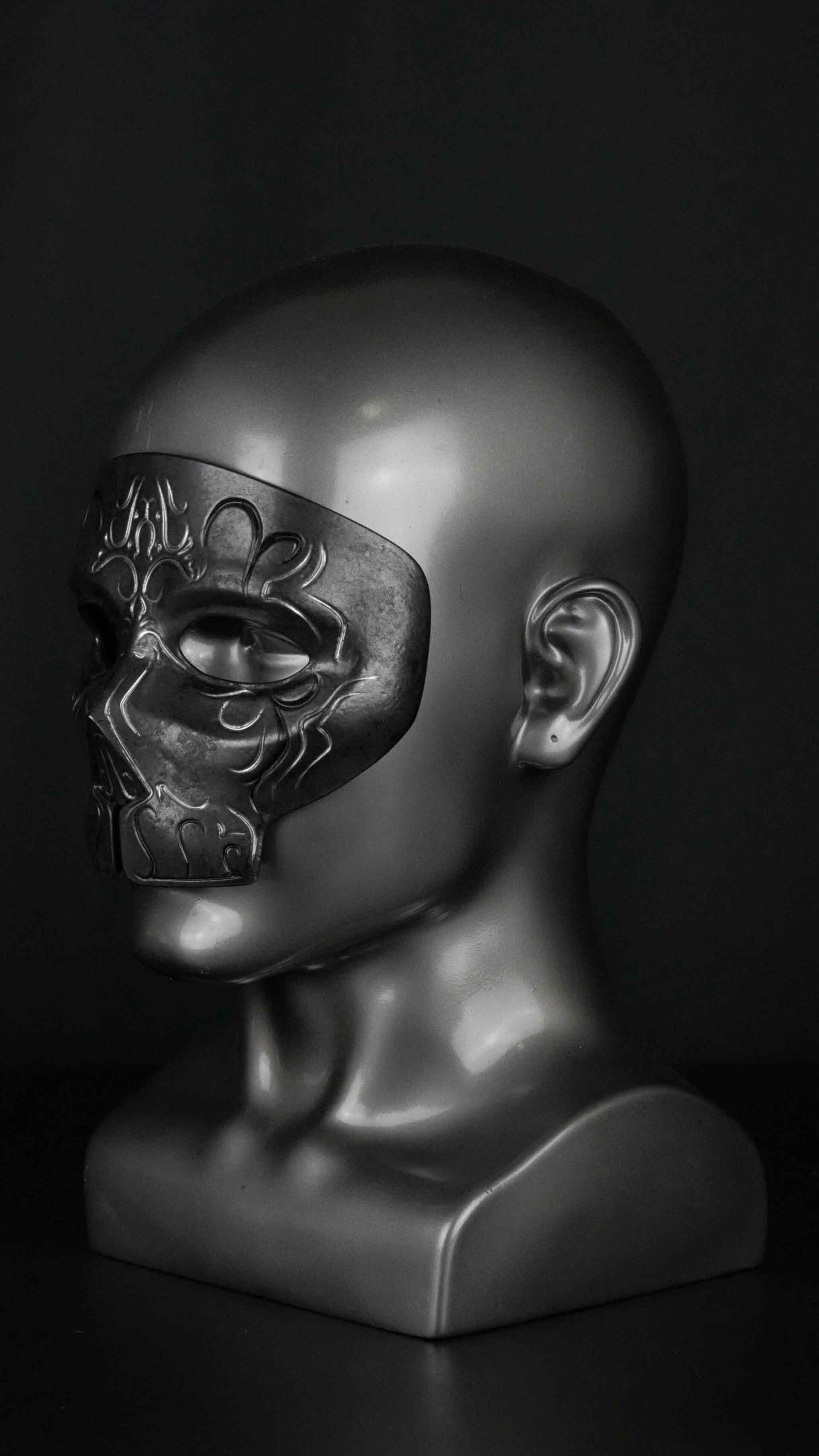 Andrew Crossen Hogwarts Legacy Dark Arts Mask