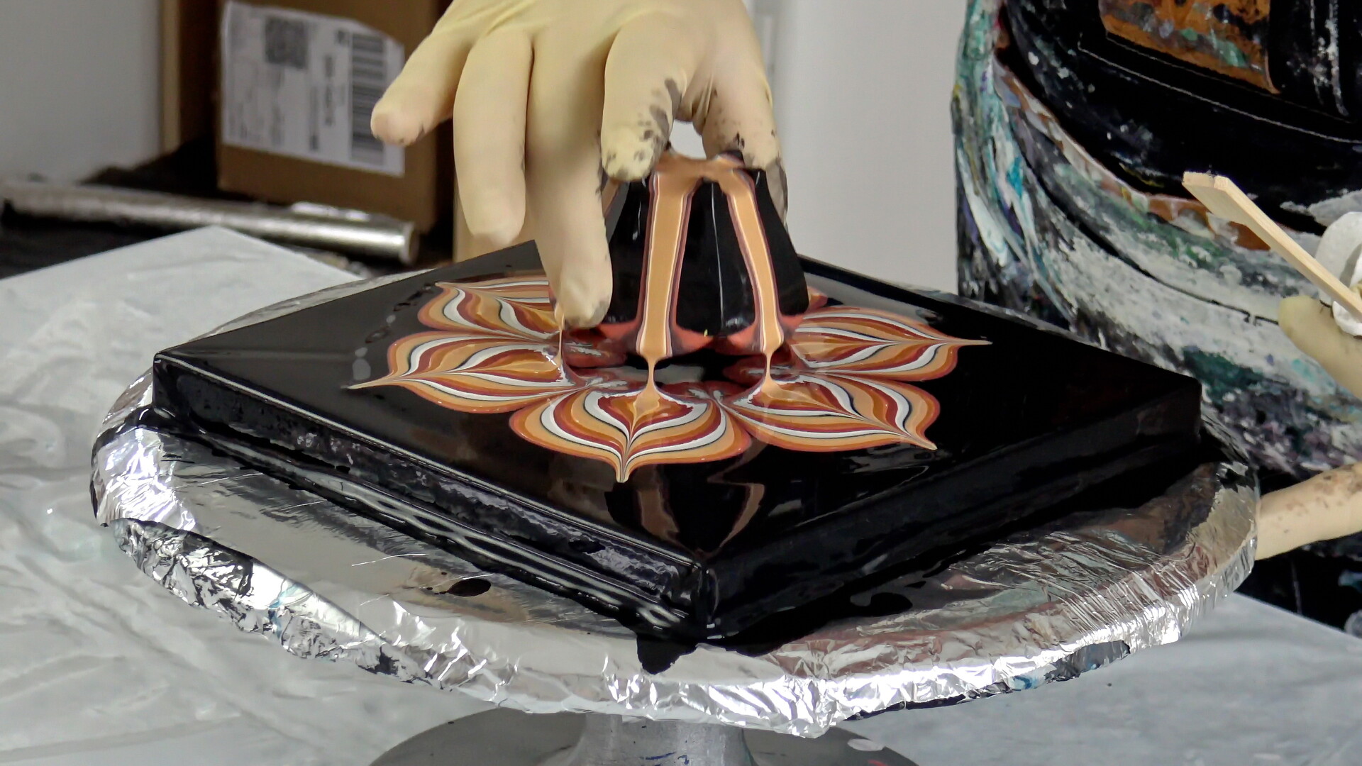 Fiona Art Create a Flower with this Acrylic Pouring Trick! Cup