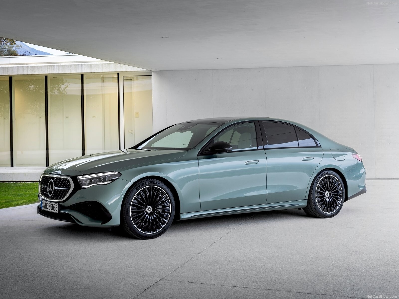 GT01 Design Mercedes E63 AMG 2024 Athens Taxi Tuning