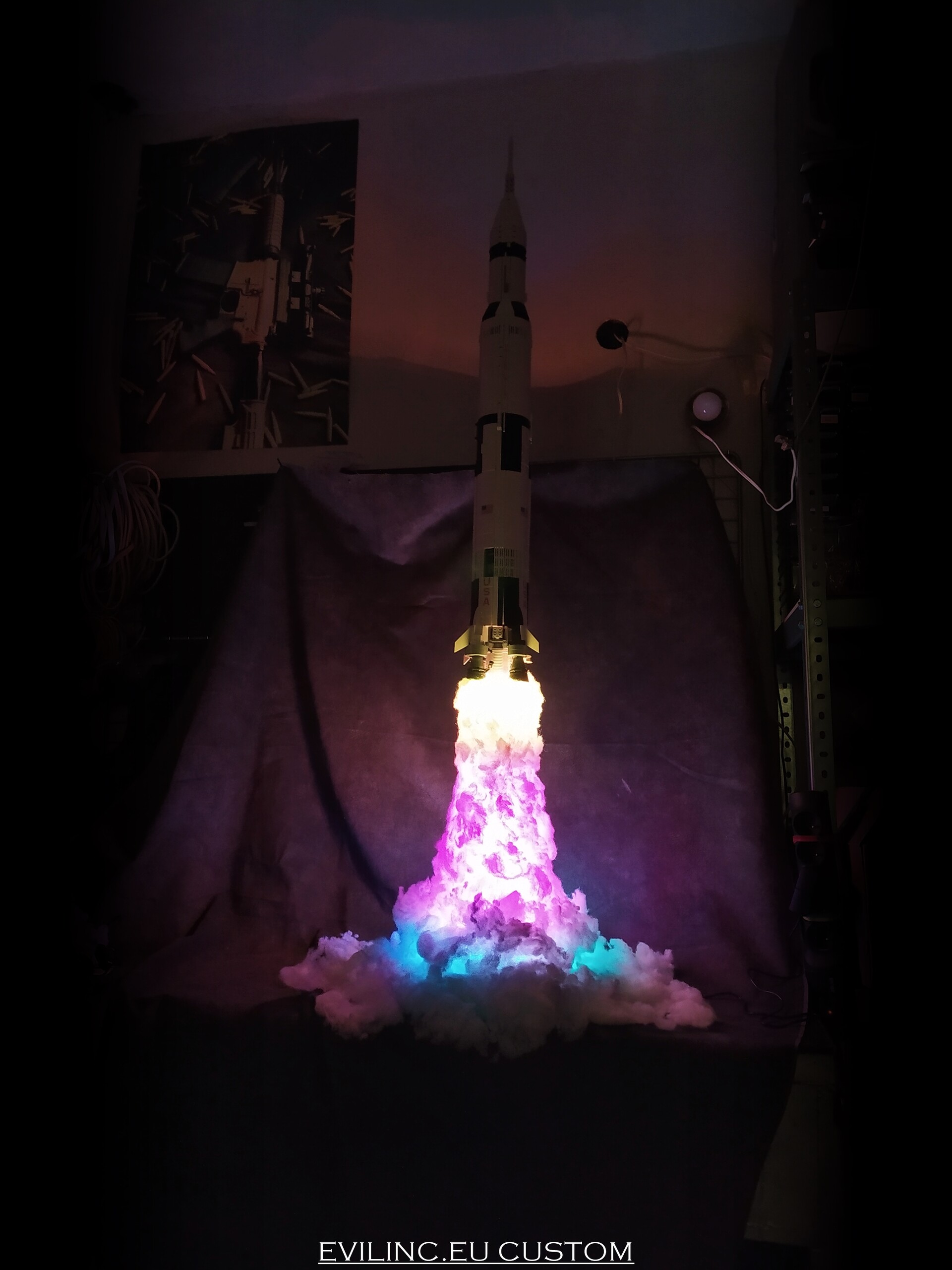 Lego saturn new arrivals v lamp