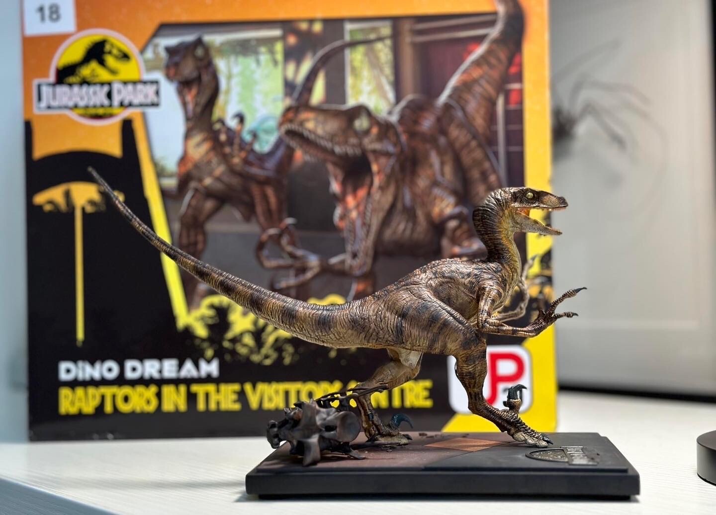 SF・ファンタジー・ホラー Dino Dream RAPTORS ArtStation - Raptors In The Visitor Center