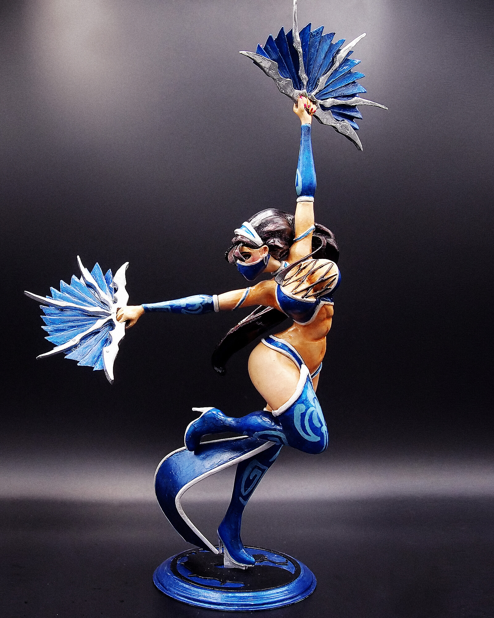Mortal kombat shop kitana statue