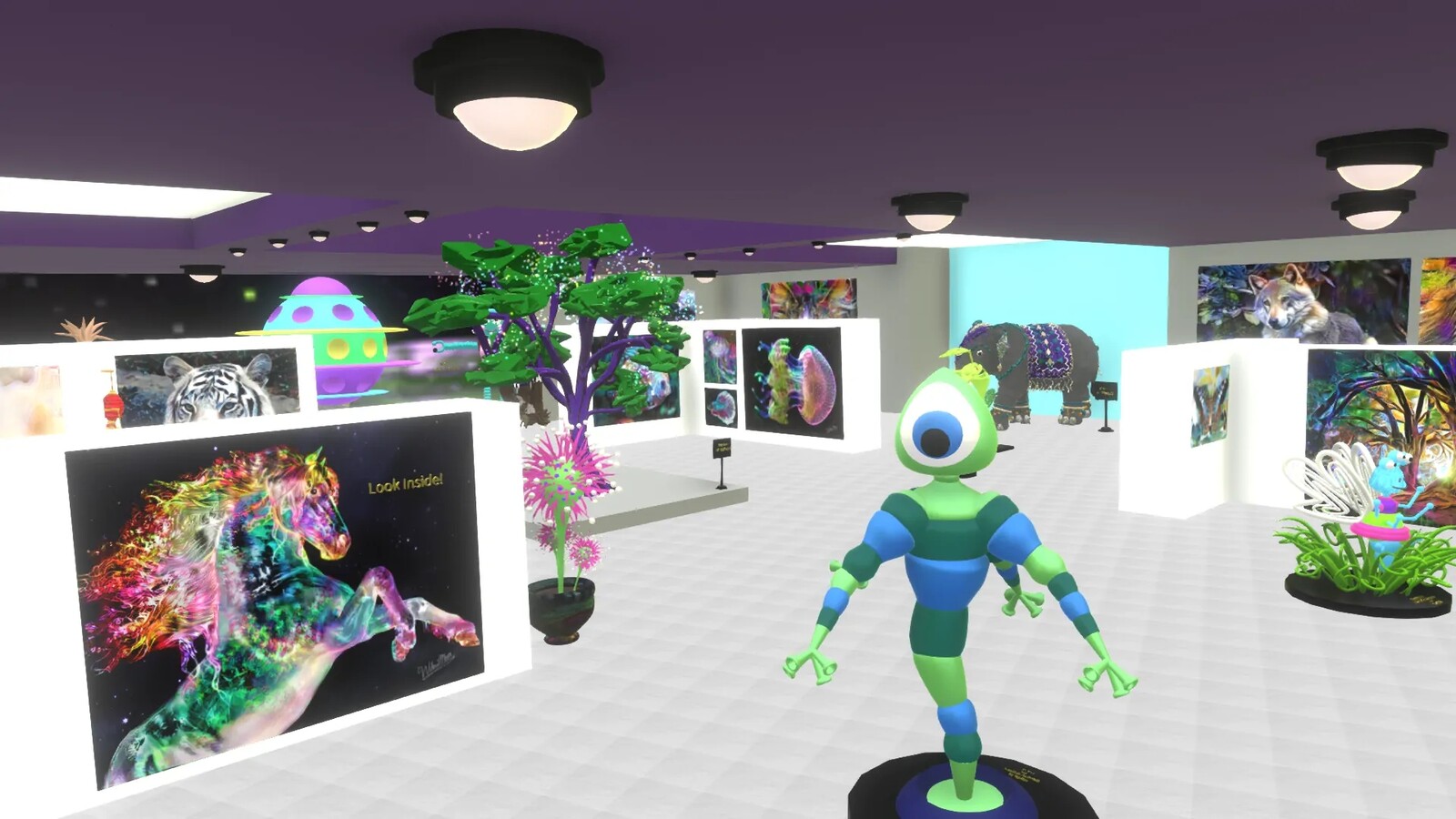 Alien sculpture in art gallery