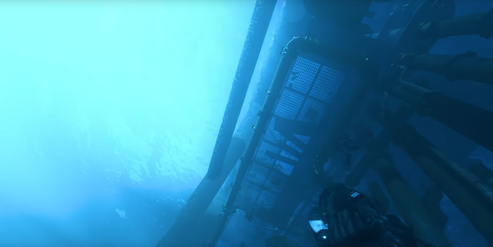 Oilrig [The Only Easy Day Was Yesterday] (the beginning section underwater until we reach the platform and performance overall)