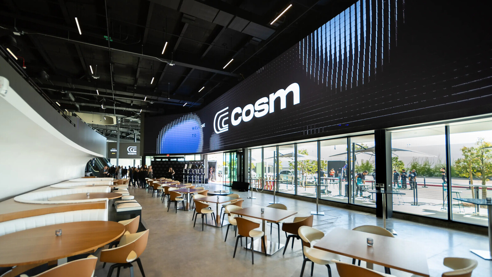 Cosm Hollywood Park / Interior Hall UFC 2024