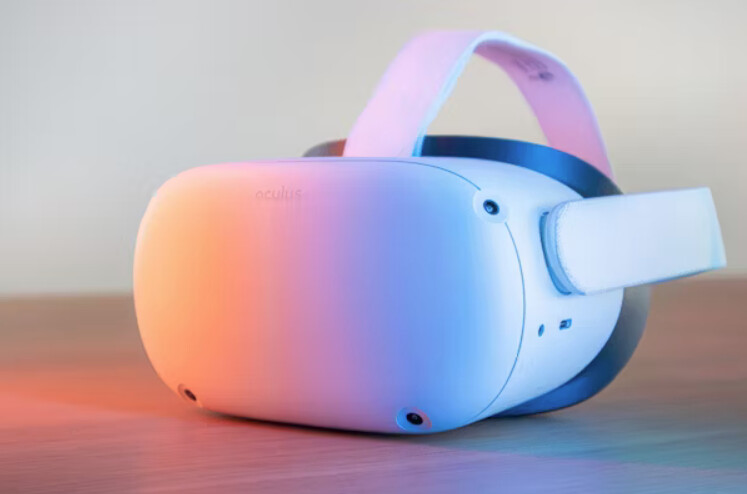 Development of Educational and Industrial application in VR.