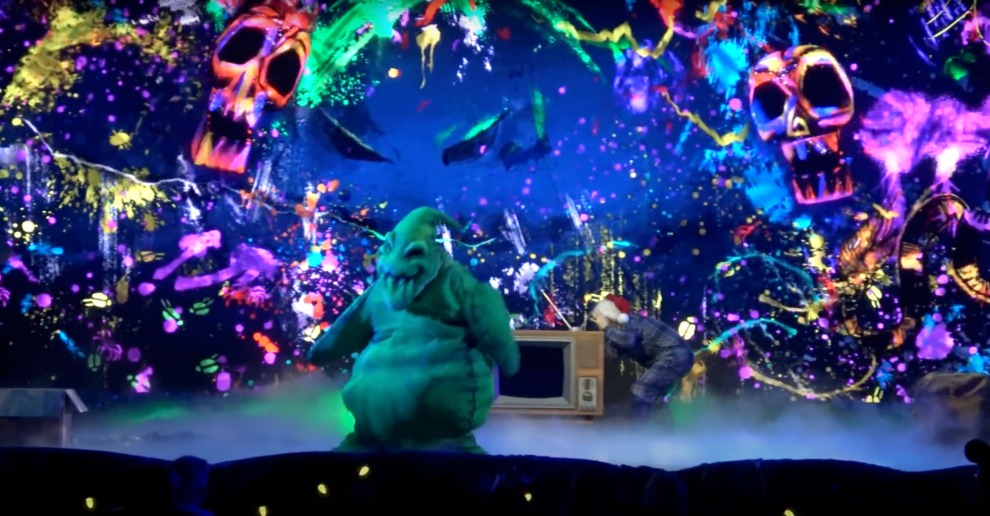 Oogie appears for his musical number, supported bye 2 singing skeletons. The skeletons were rigged and animated in Maya