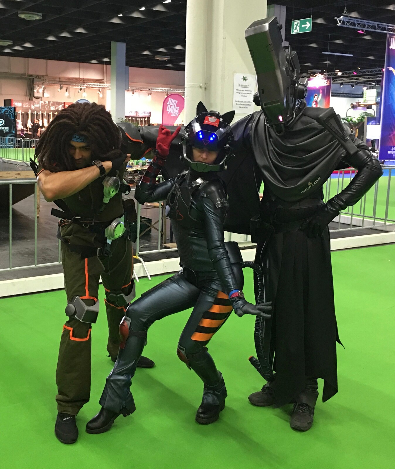 Gameforge made costumes of some of our pilots and had models wearing them at the games show in Germany.