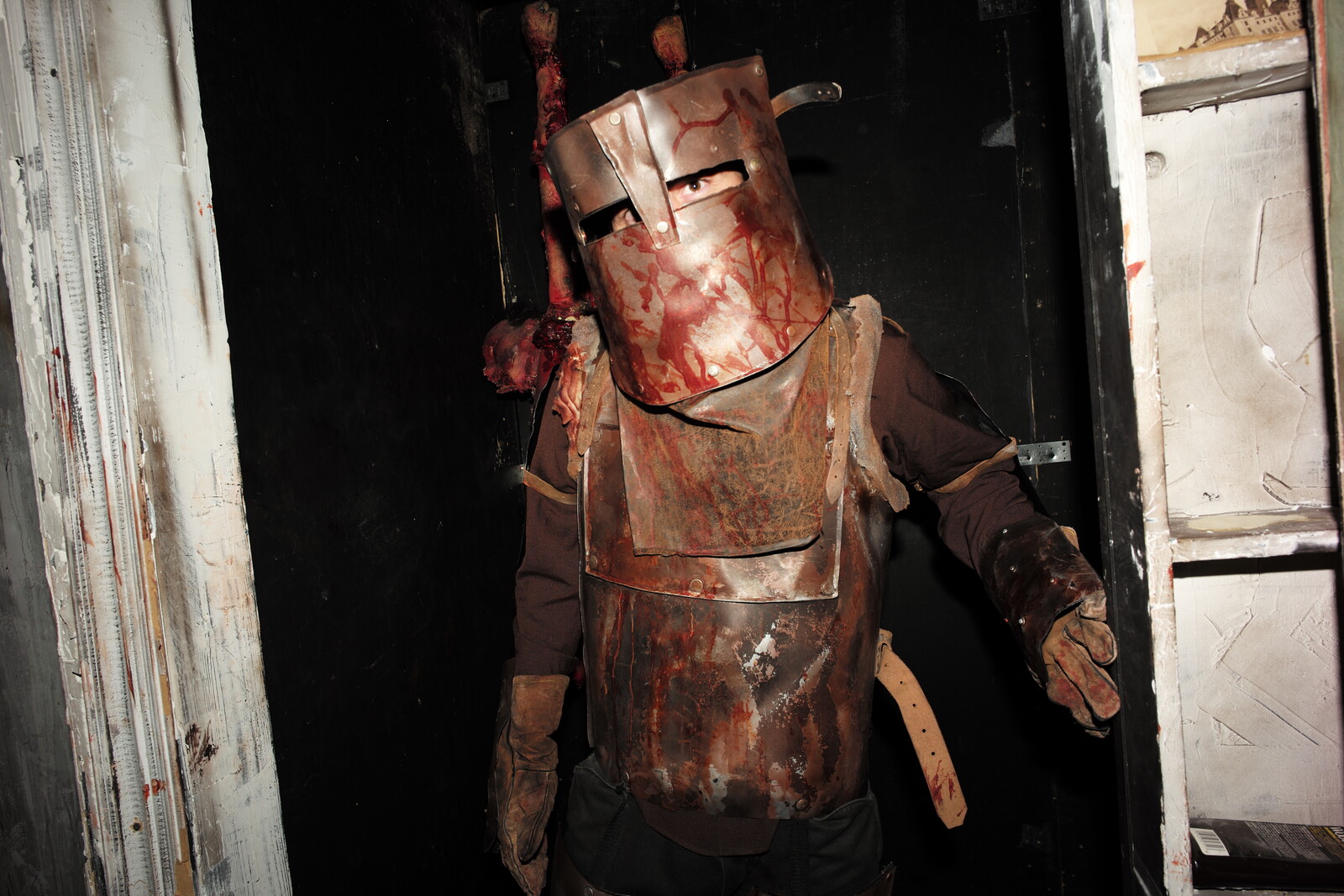Bulletproof suit for Rob Zombies Great American Nightmare haunt with Hill Vinot