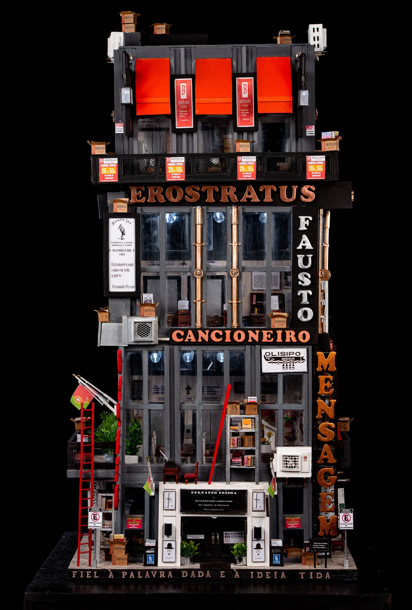 Fernando Pessoa - Ao Infinito e Além