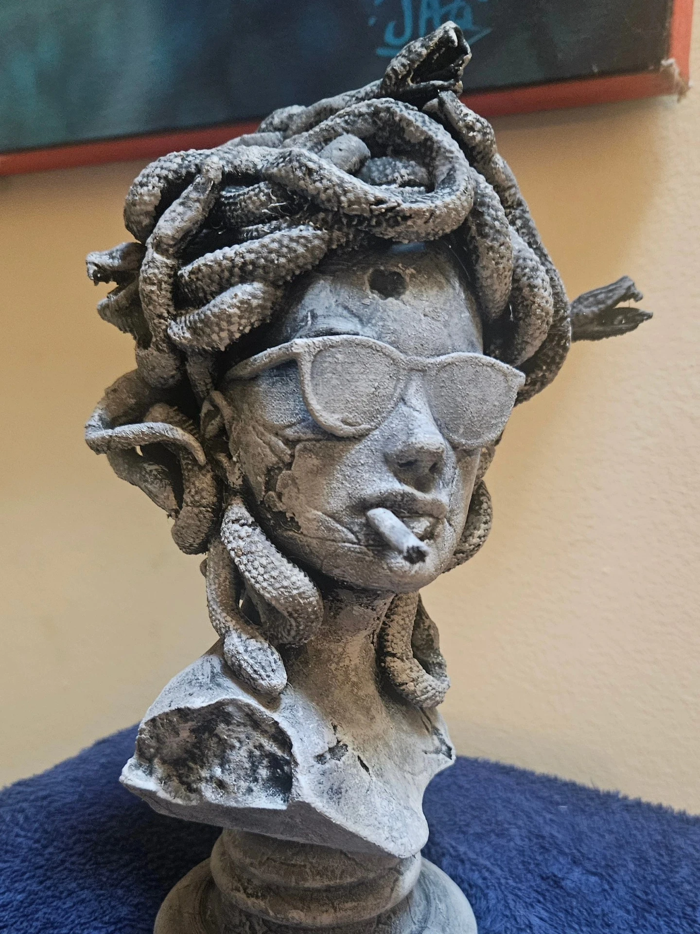Smoking Medusa